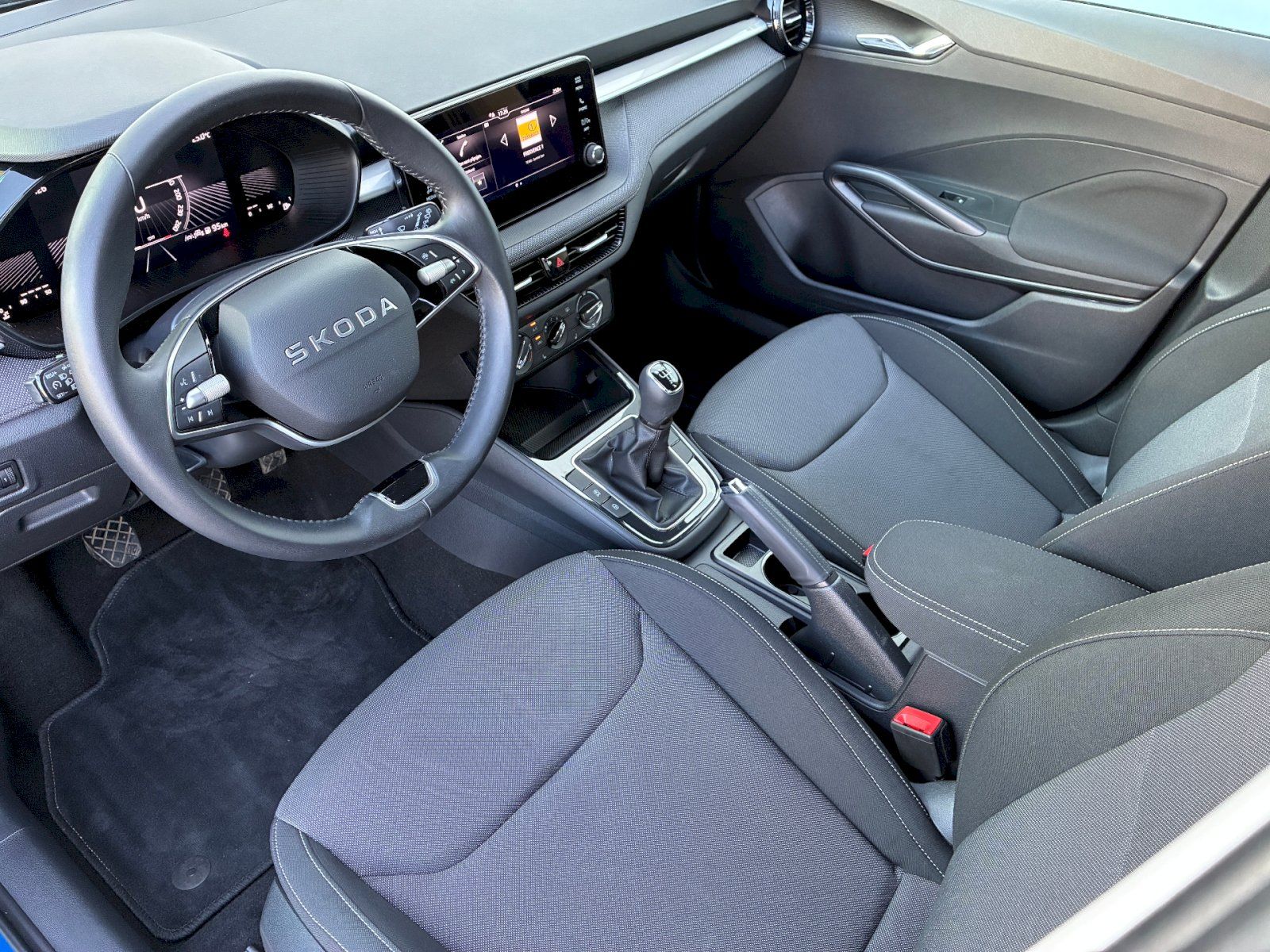 Škoda Fabia, 1,0 MPI / 59 kW Selection - fotka 5