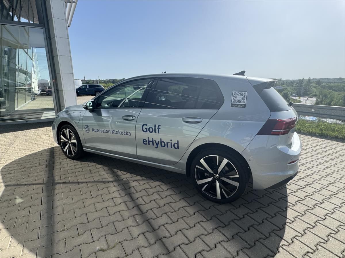 Volkswagen Golf, 1,5 TSI eHybrid  People - fotka 3
