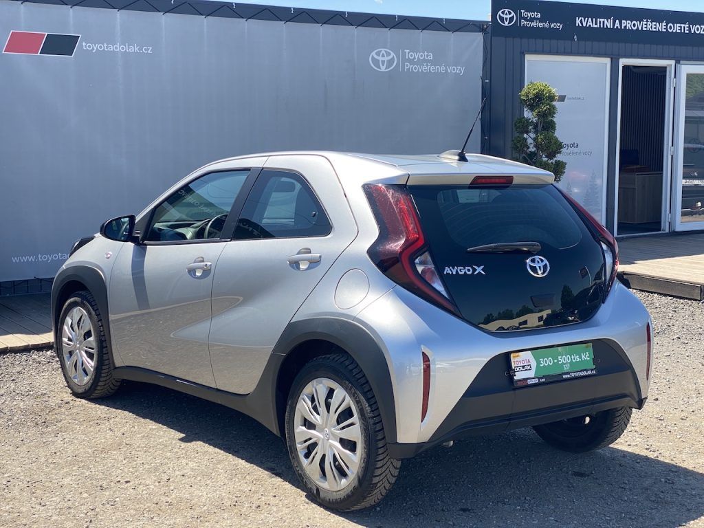 Toyota Aygo, 1.0i, ČR-1m, Comfort, automat - fotka 5
