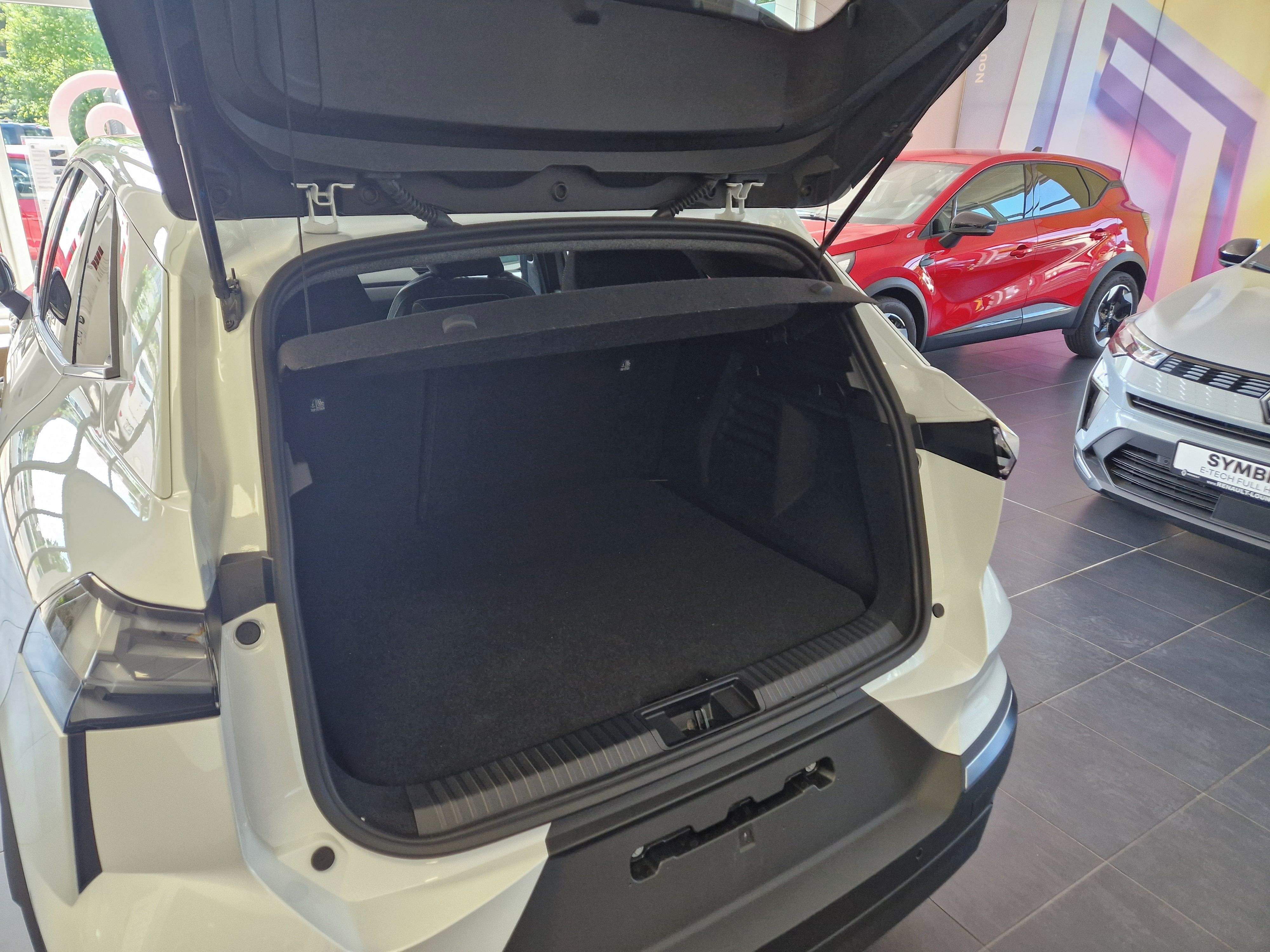 Renault Symbioz, techno mild hybrid 140 EDC - fotka 6