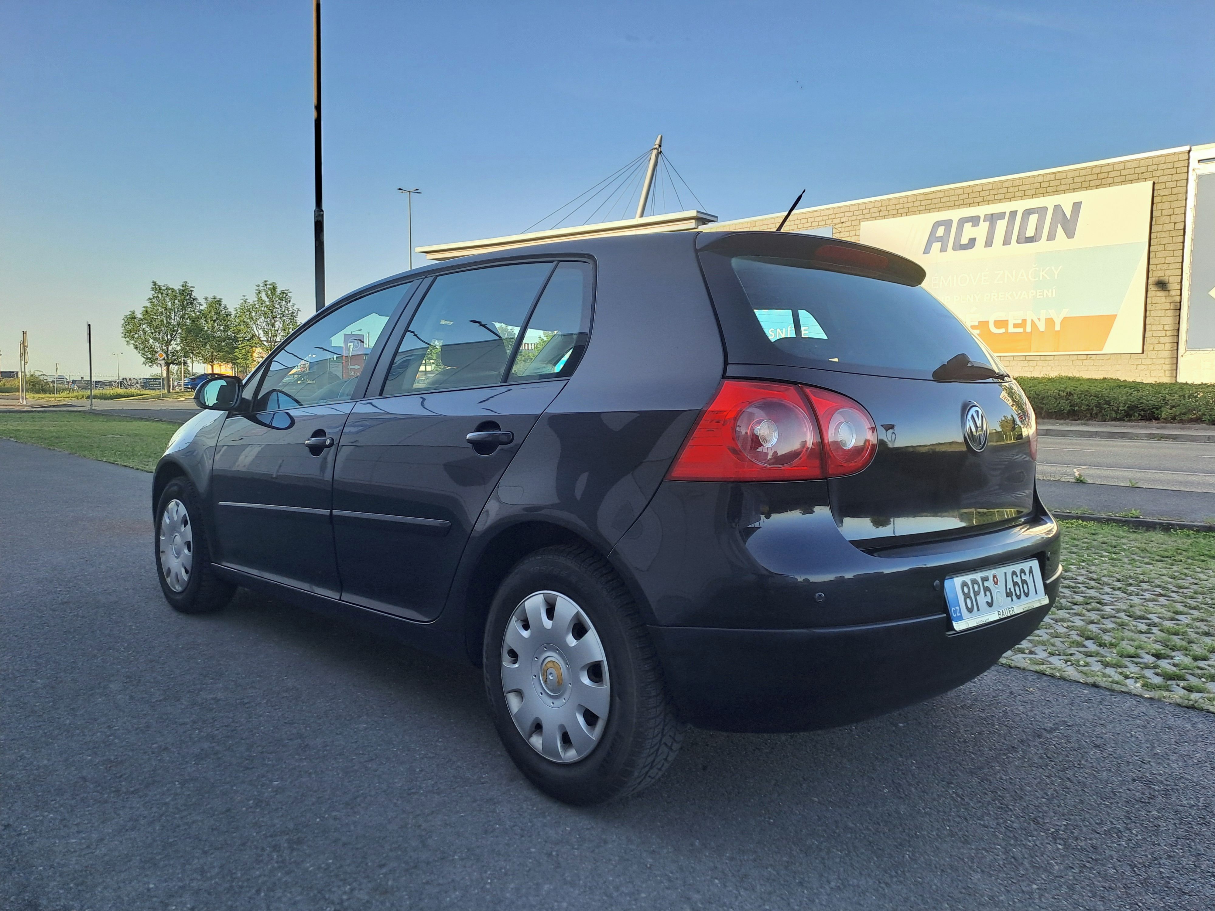 Volkswagen Golf, 1.6 75KW PĚKNÉ AUTO,NOVÁ STK - fotka 5