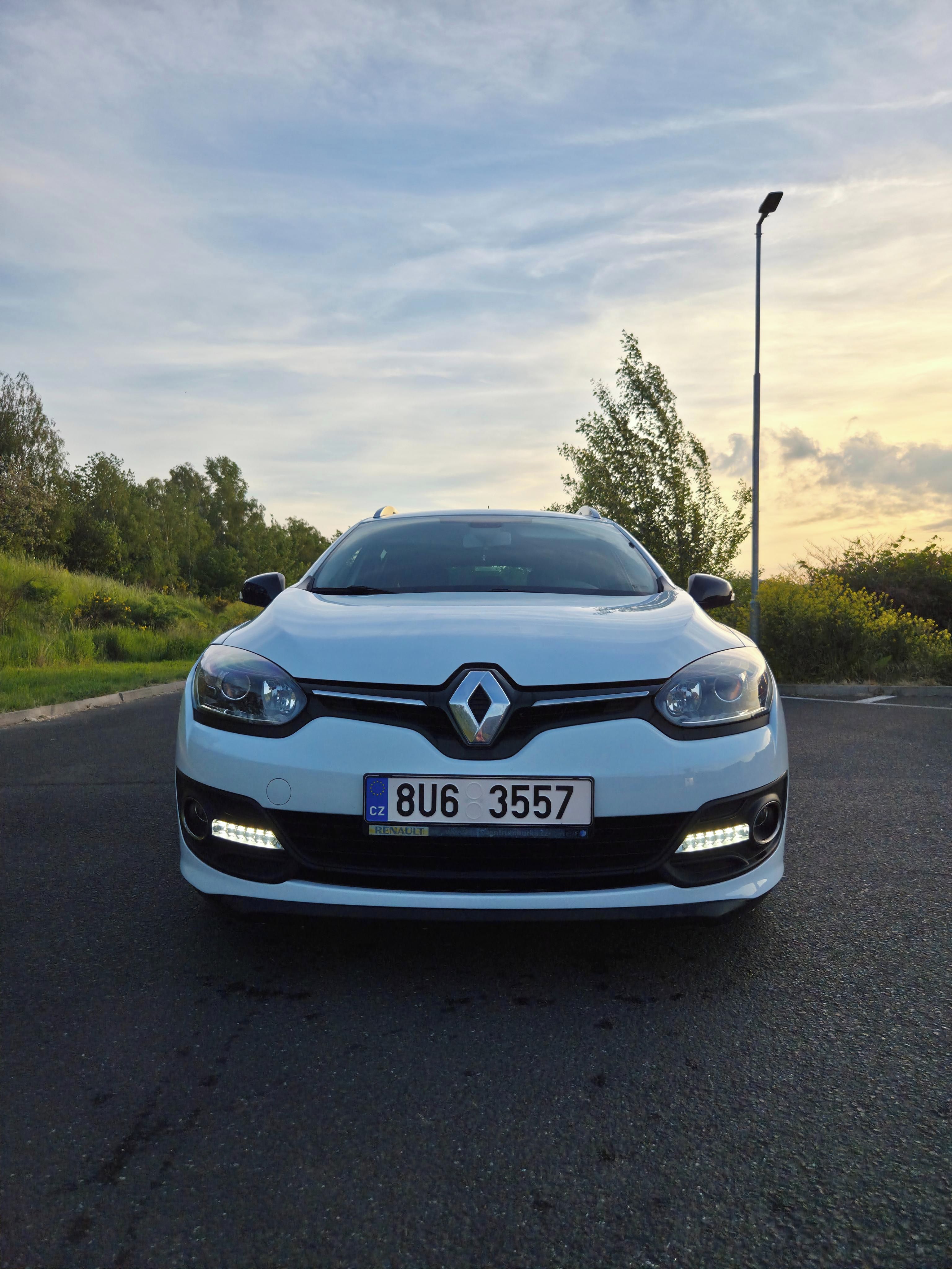 Renault Mégane, Renault Megane 3 GrandTour 1.6 - fotka 2