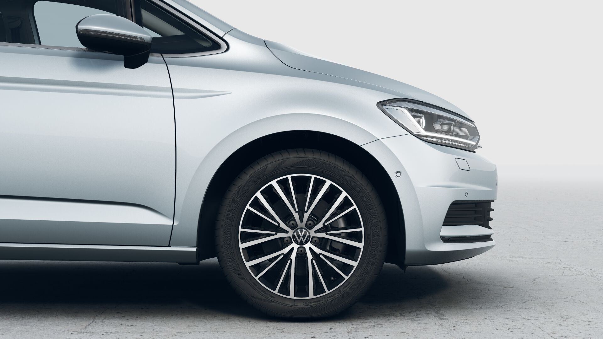 Volkswagen Touran - fotka 6