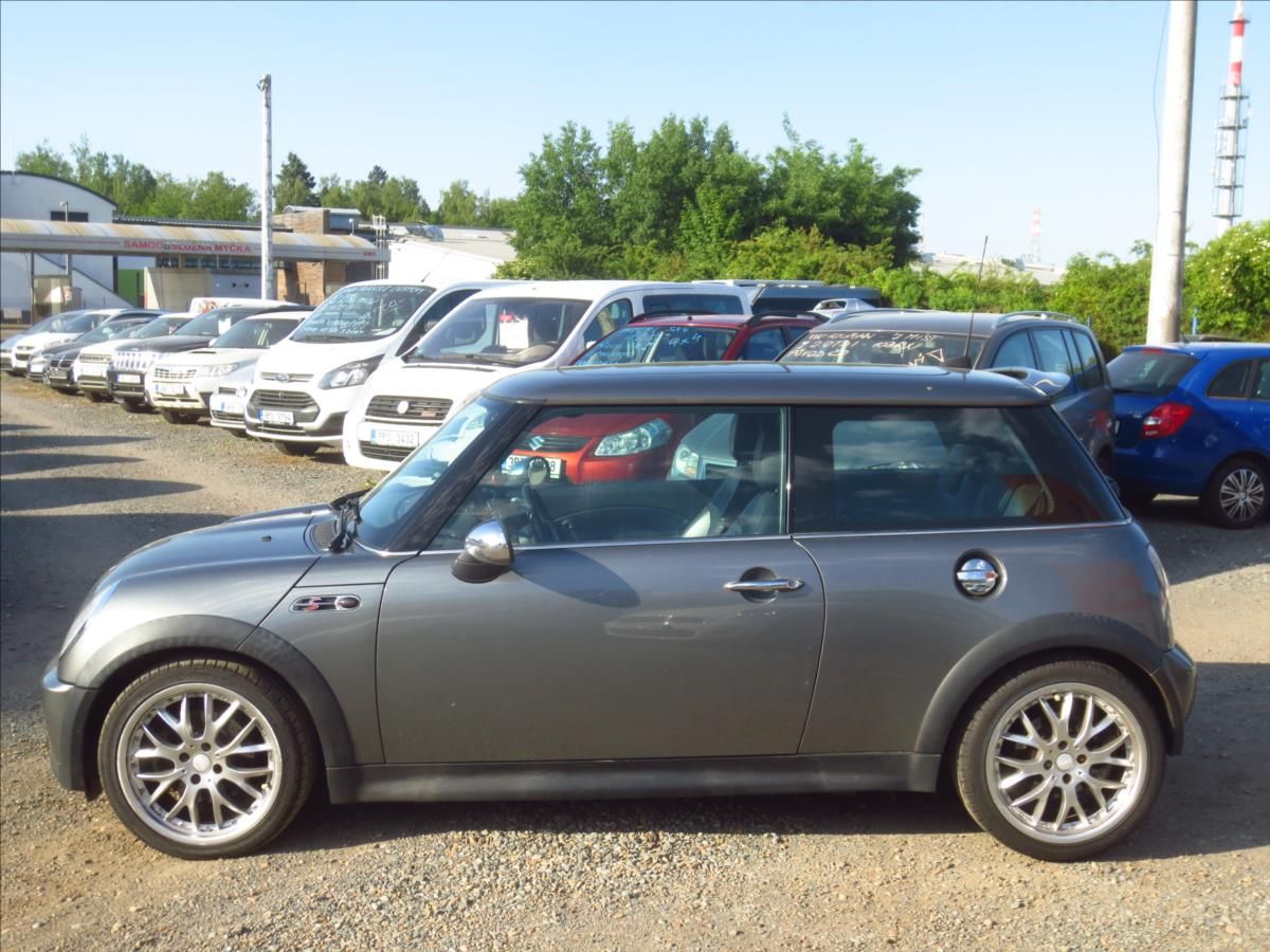 Mini Cooper S, 1,6   125kW/FL/JC Works atd. - fotka 5