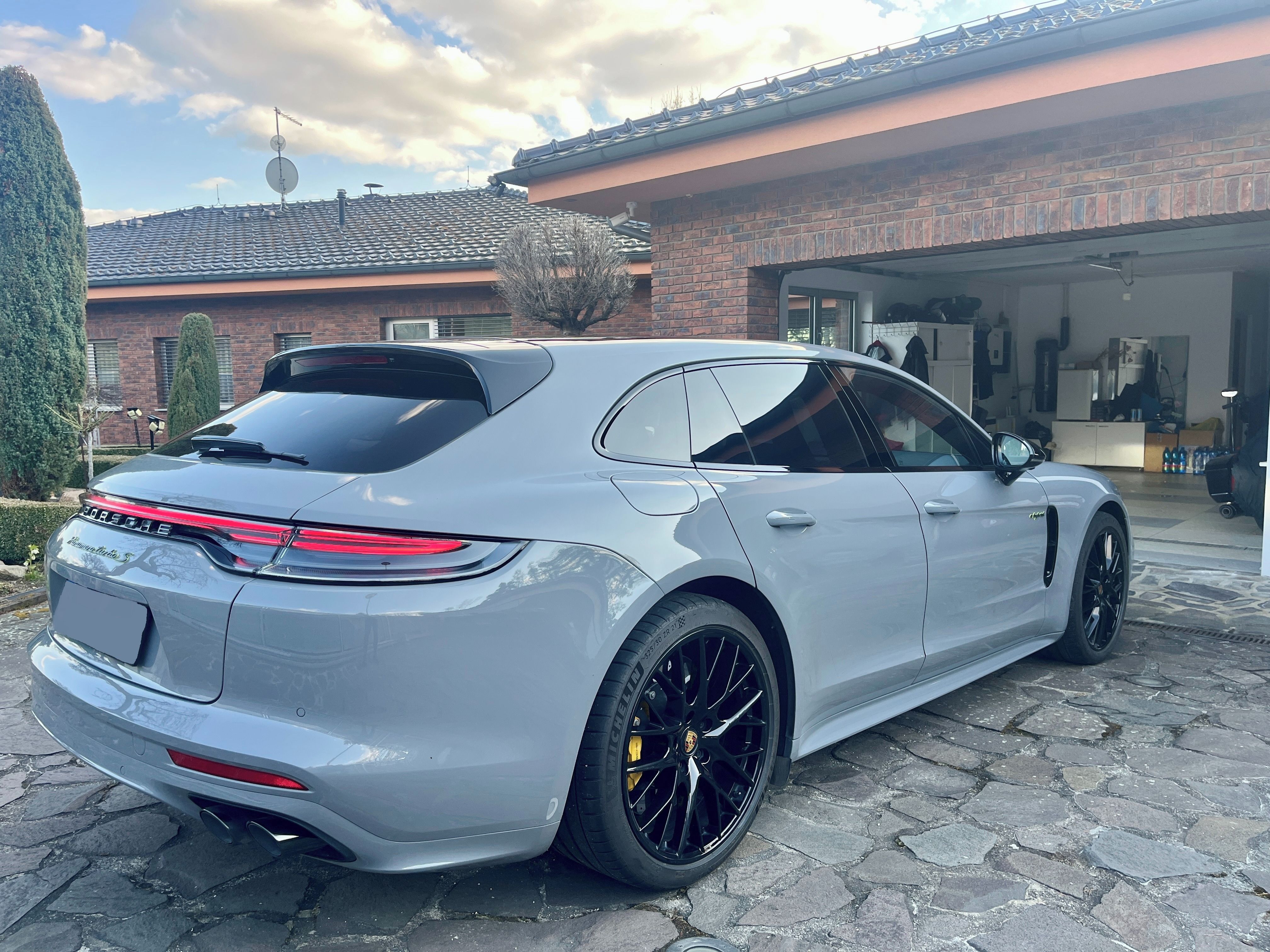 Porsche Panamera, Sport Turismo Turbo S E-Hybrid - fotka 5