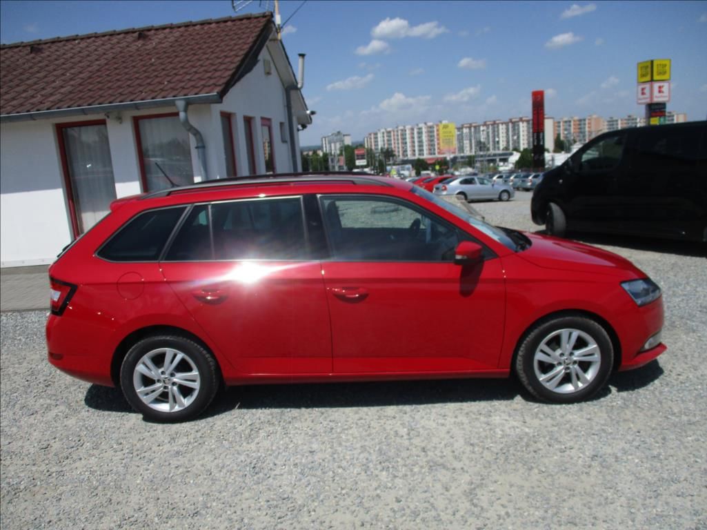 Škoda Fabia, 1,0 TSI, klima,servis,DPH,CZ, - fotka 4