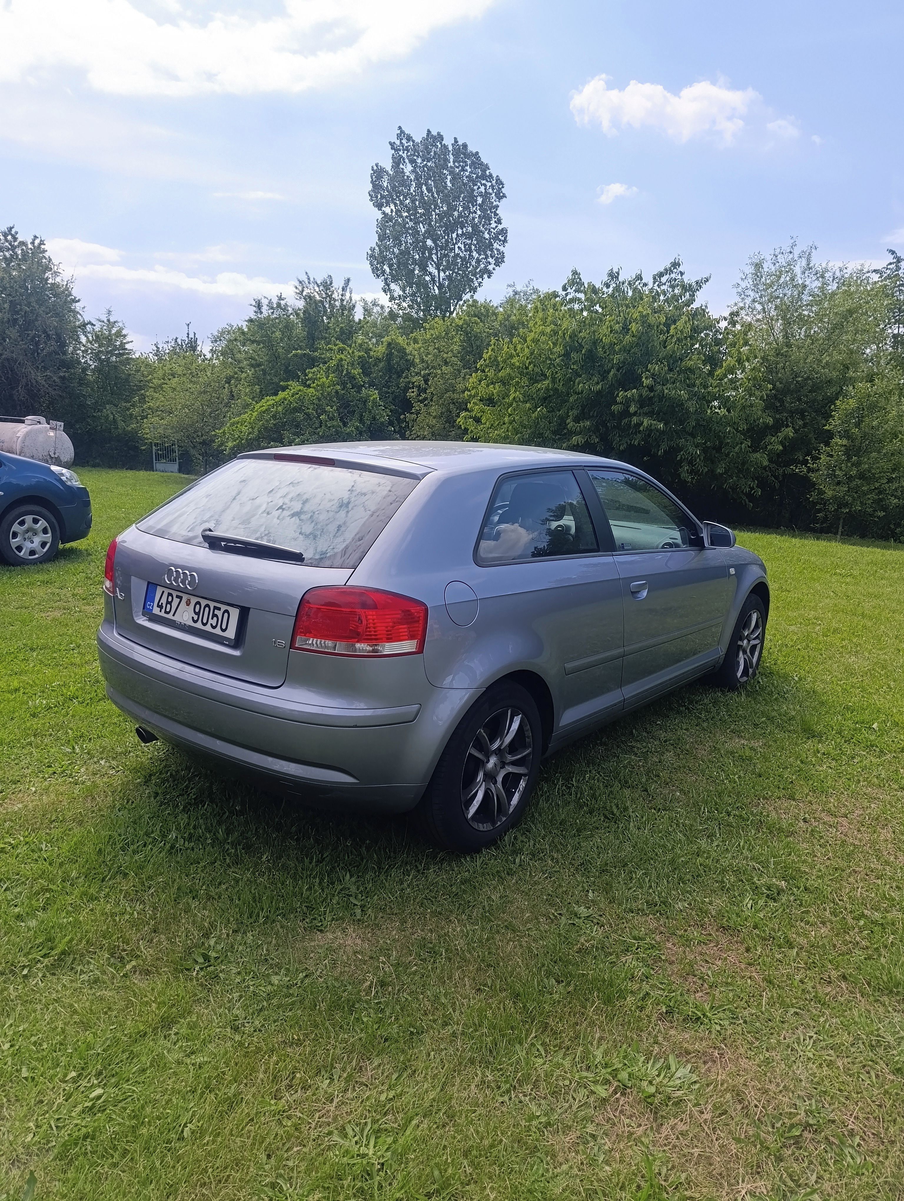 Audi A3, 1.6i 75kW - fotka 5