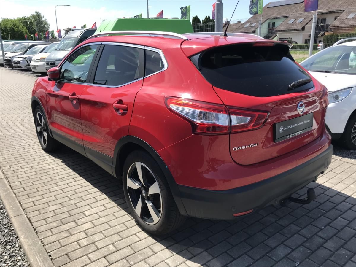 Nissan Qashqai, 1,6 96kw TEKNA LED PANORAM - fotka 4