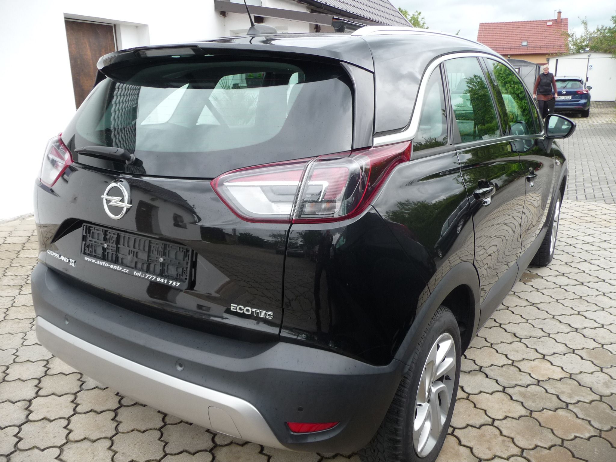 Opel Crossland X, 1.2i 81kw inovation po 1.majit - fotka 6