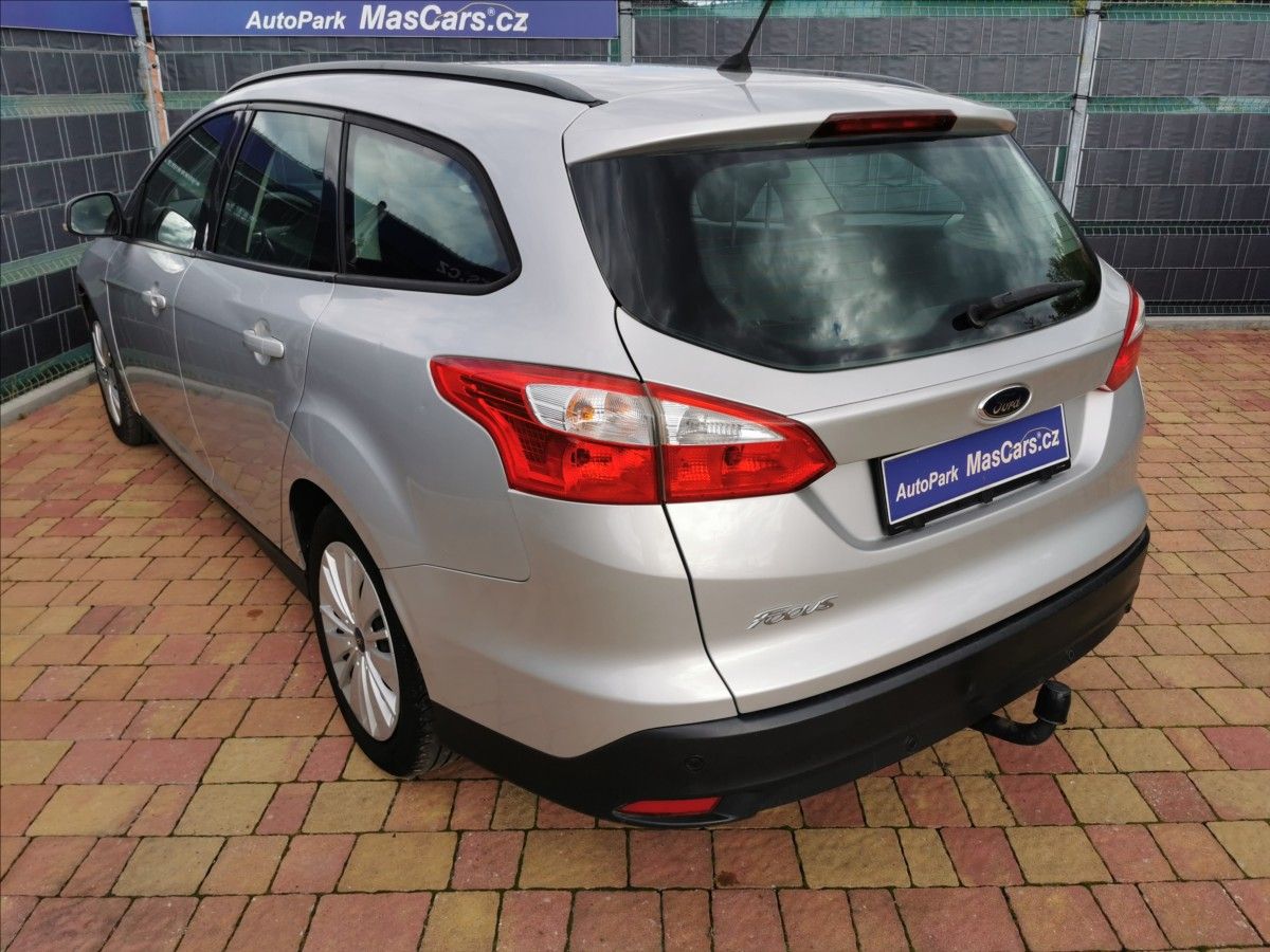 Ford Focus, 1.6 Ti-VCT Trend - fotka 6
