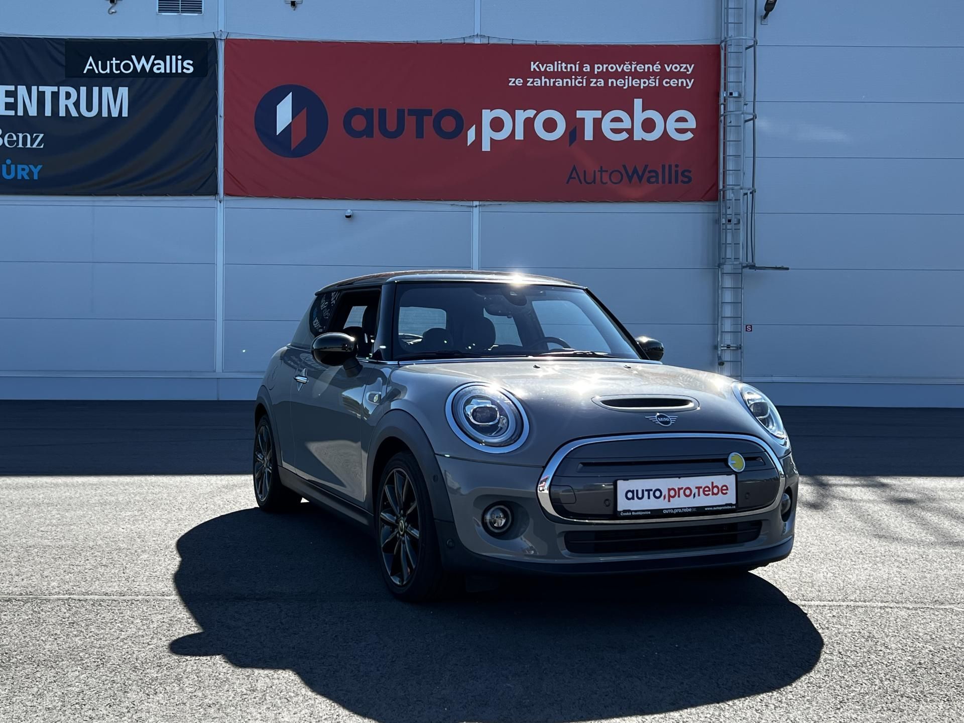 Mini Cooper, SE 135kW Kůže Head-up, LED - fotka 2