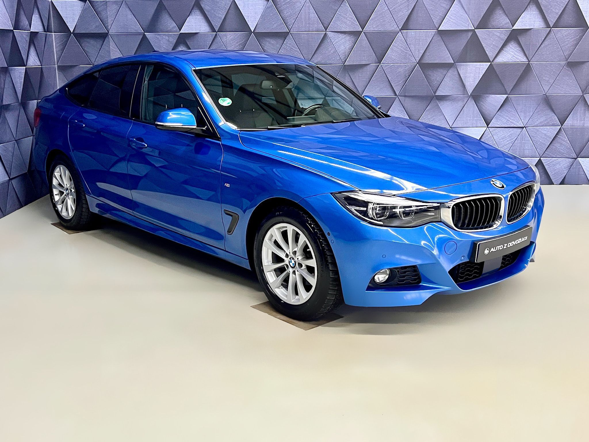 BMW Řada 3, 320d GT xDrive M-PAKET - fotka 4
