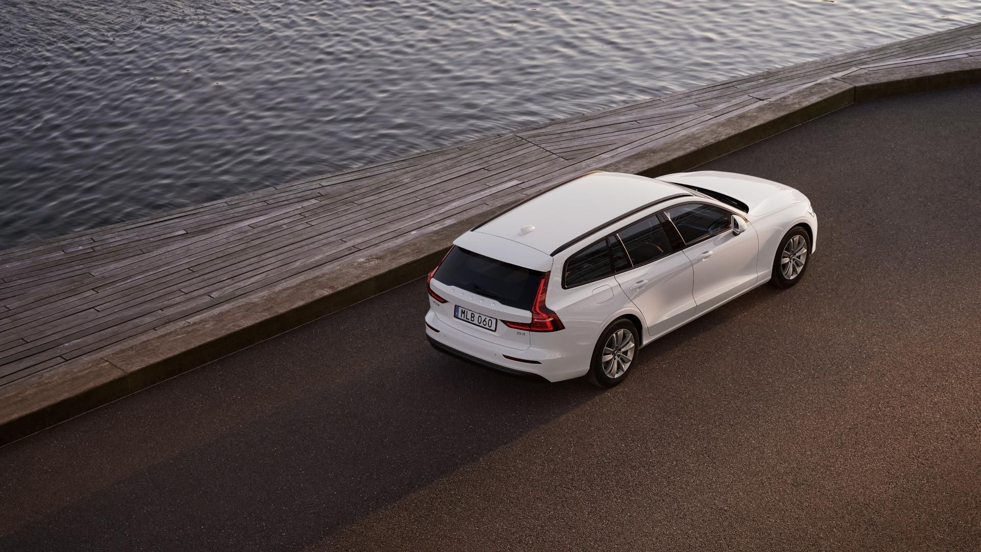 Volvo V60, B4 AUT CORE - fotka 6