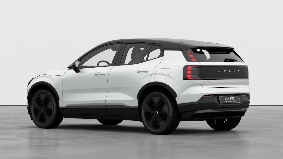 Volvo EX30, ULTRA, P8 AWD electric, 315 kW - fotka 3