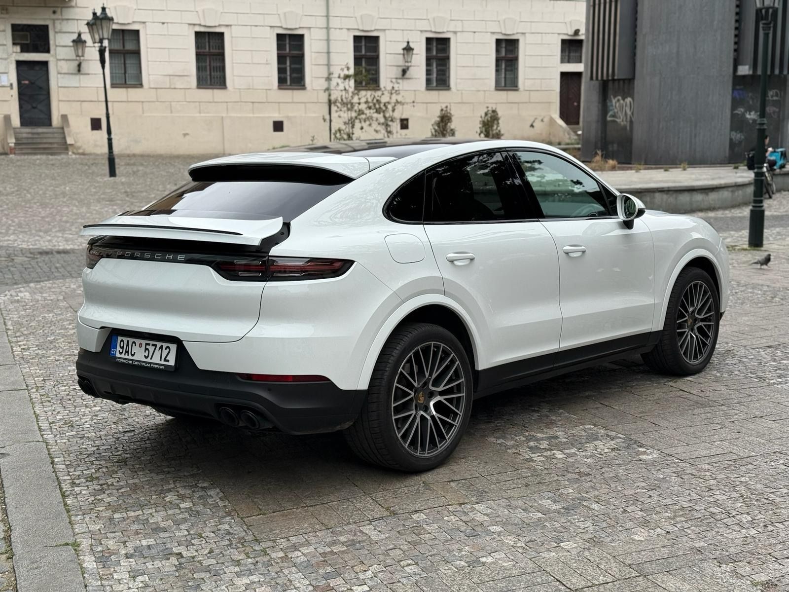 Porsche Cayenne, 1.Maj.Coupé+Sport Chrono.Pack. - fotka 2
