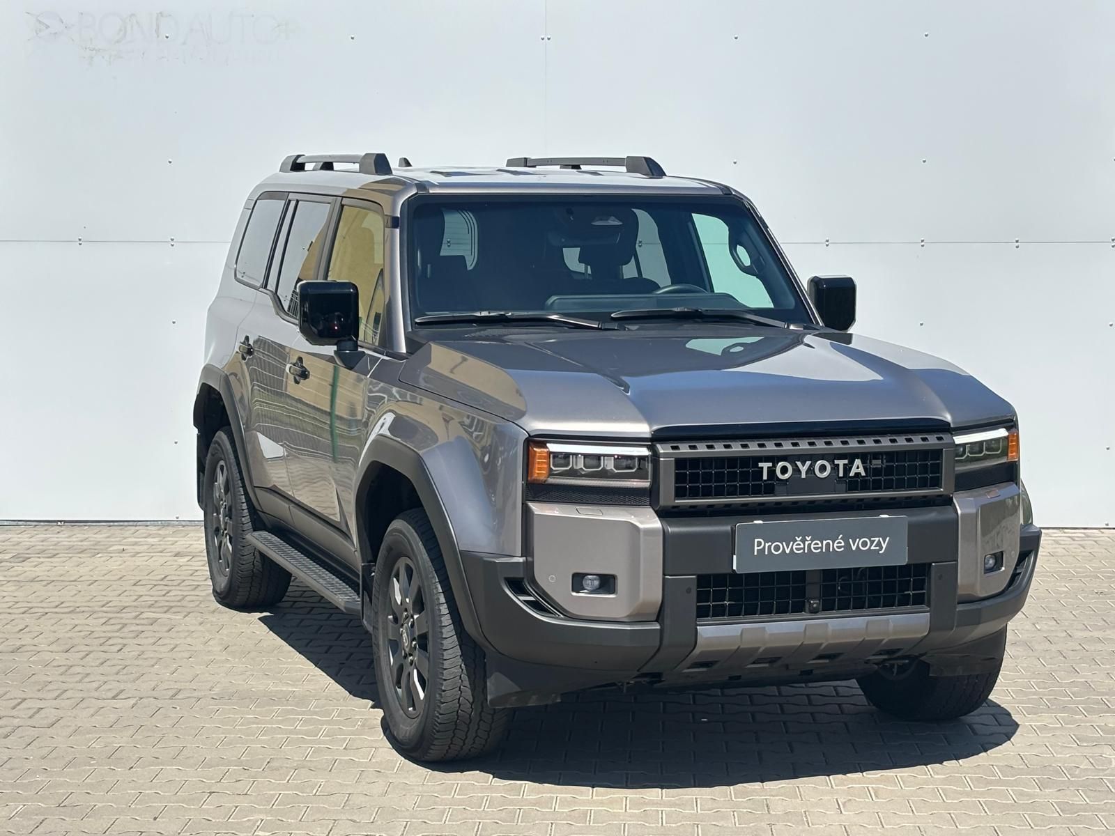 Toyota Land Cruiser, 2.8 D-4D 6AT Invincible - fotka 6