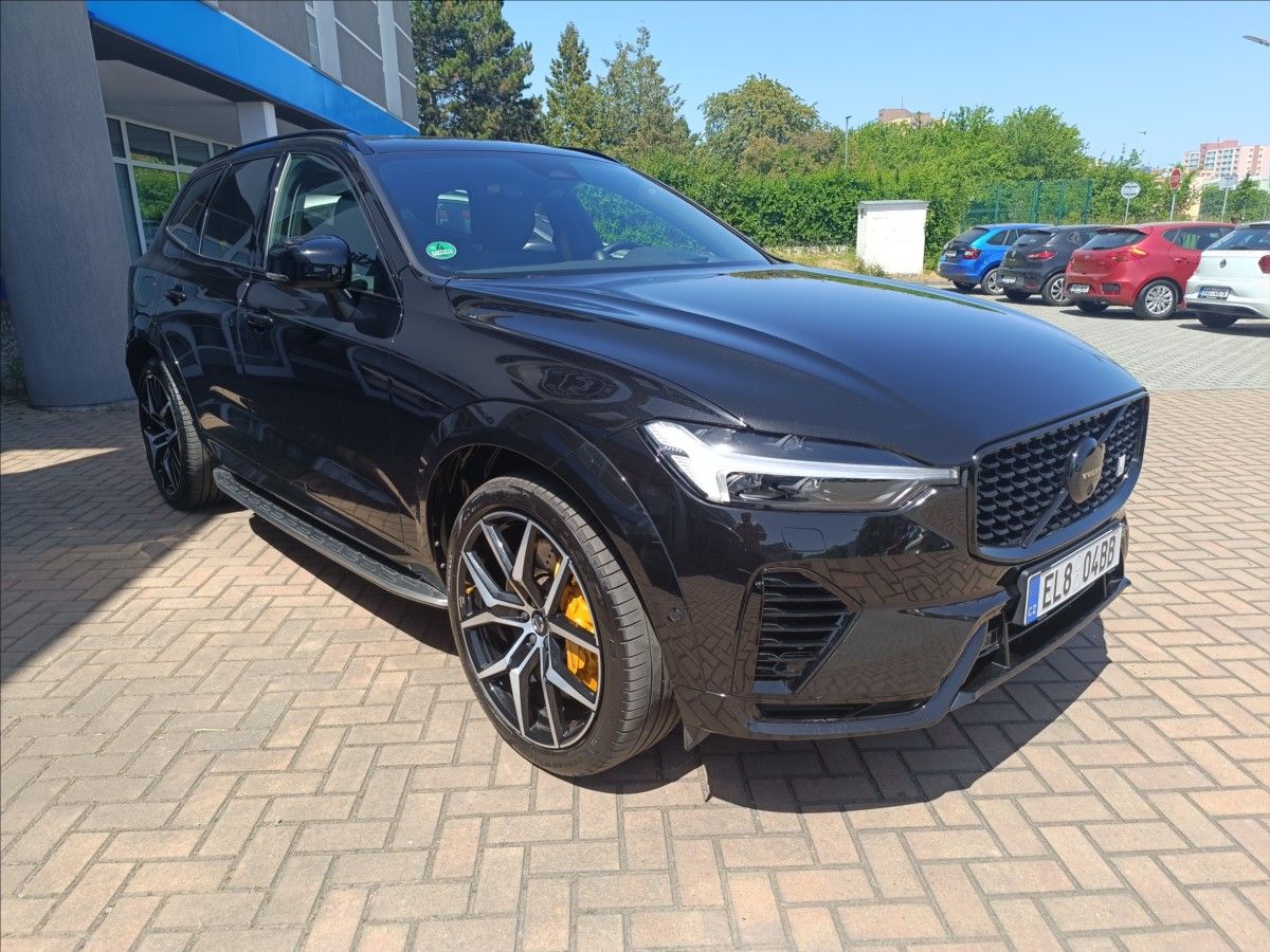 Volvo XC60, 2,0 Plugin Hybrid, T8, 4x4 Pol - fotka 4