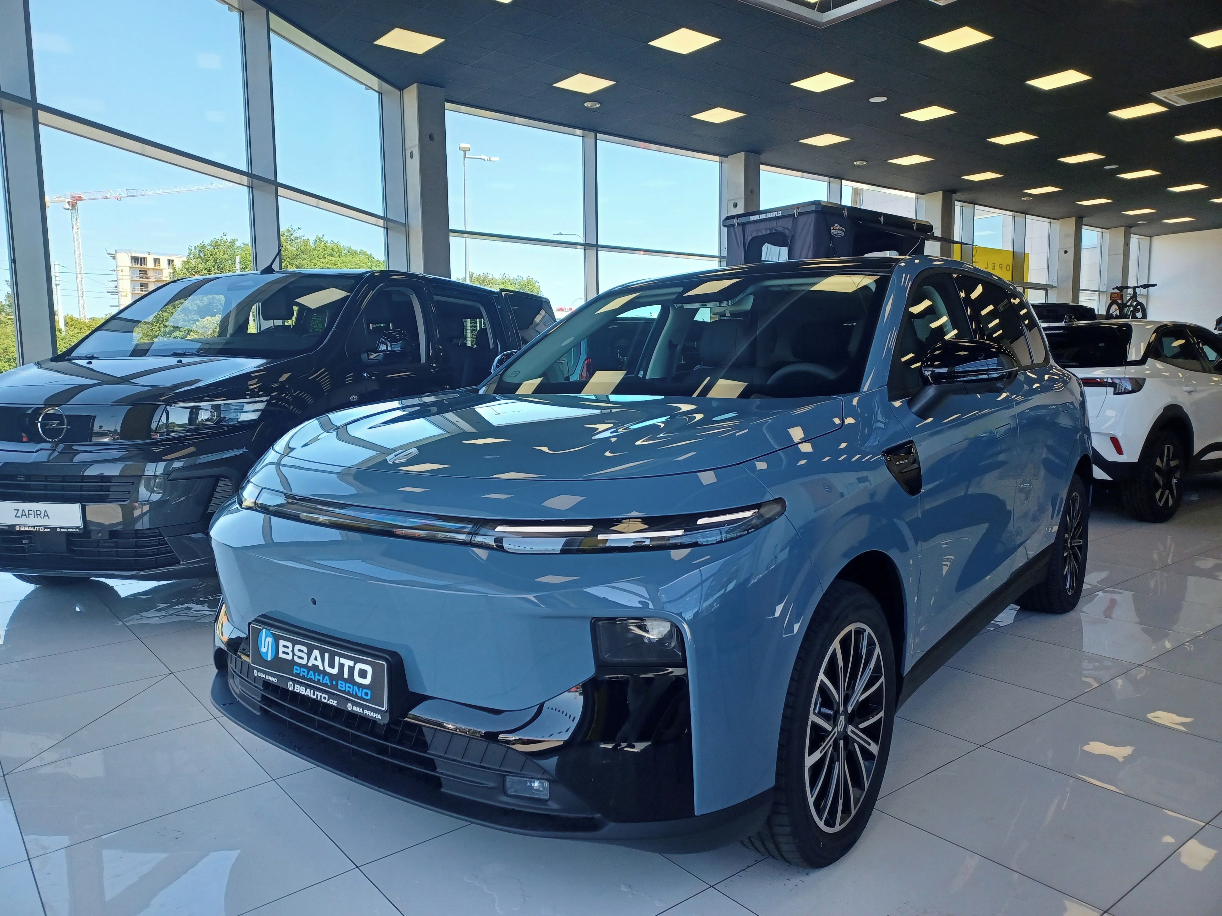 Leapmotor B10, Design-Hybridní Elektro vůz