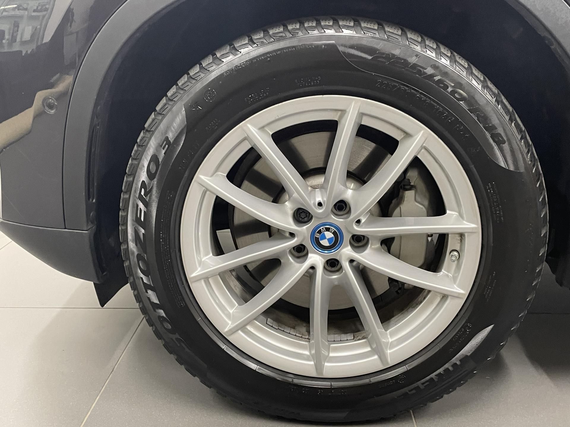 BMW X3, X3 30e Plug-in Hybrid - fotka 4