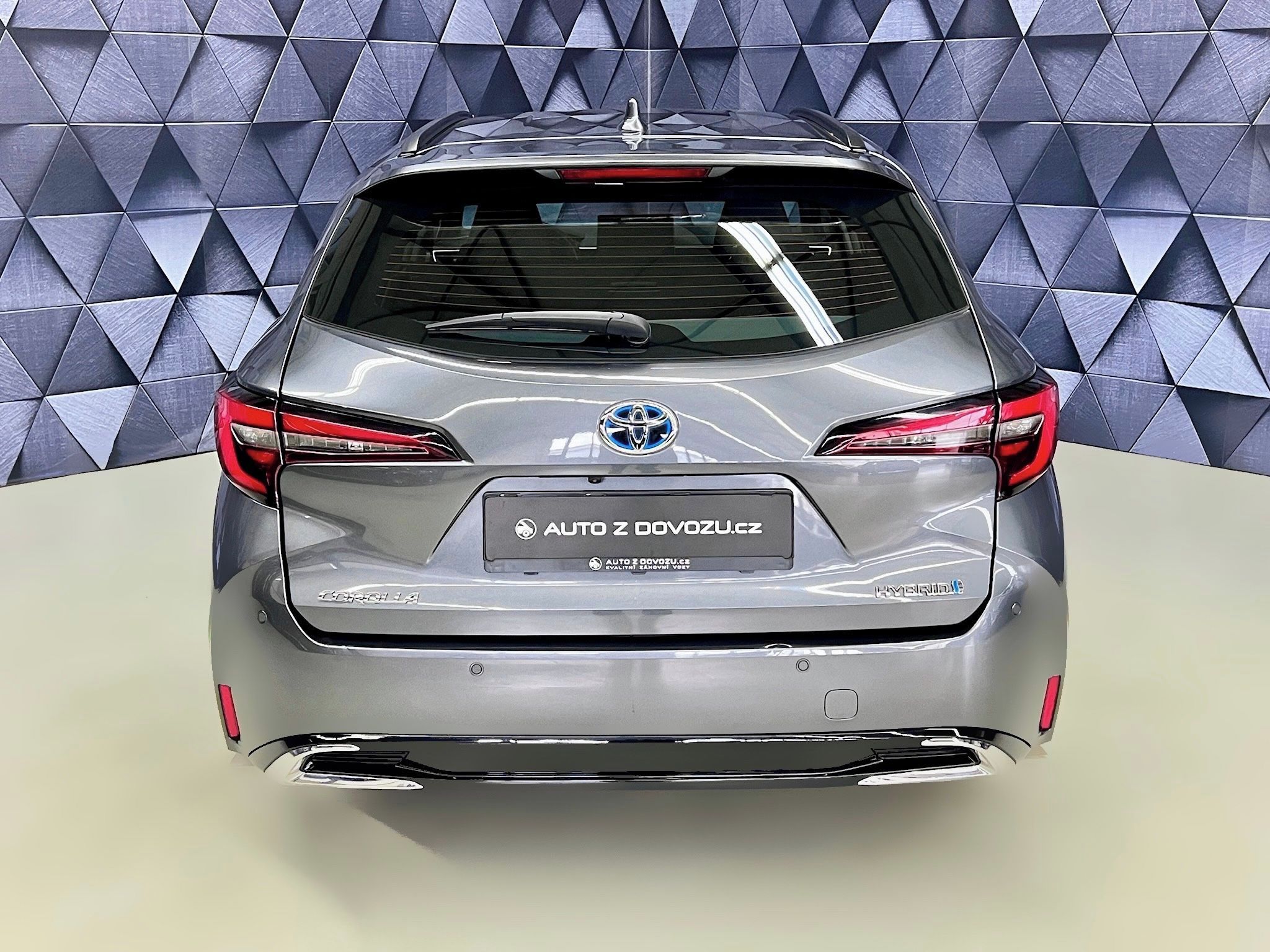 Toyota Corolla, 1.8 HYBRID e-CVT COMFORT - fotka 6