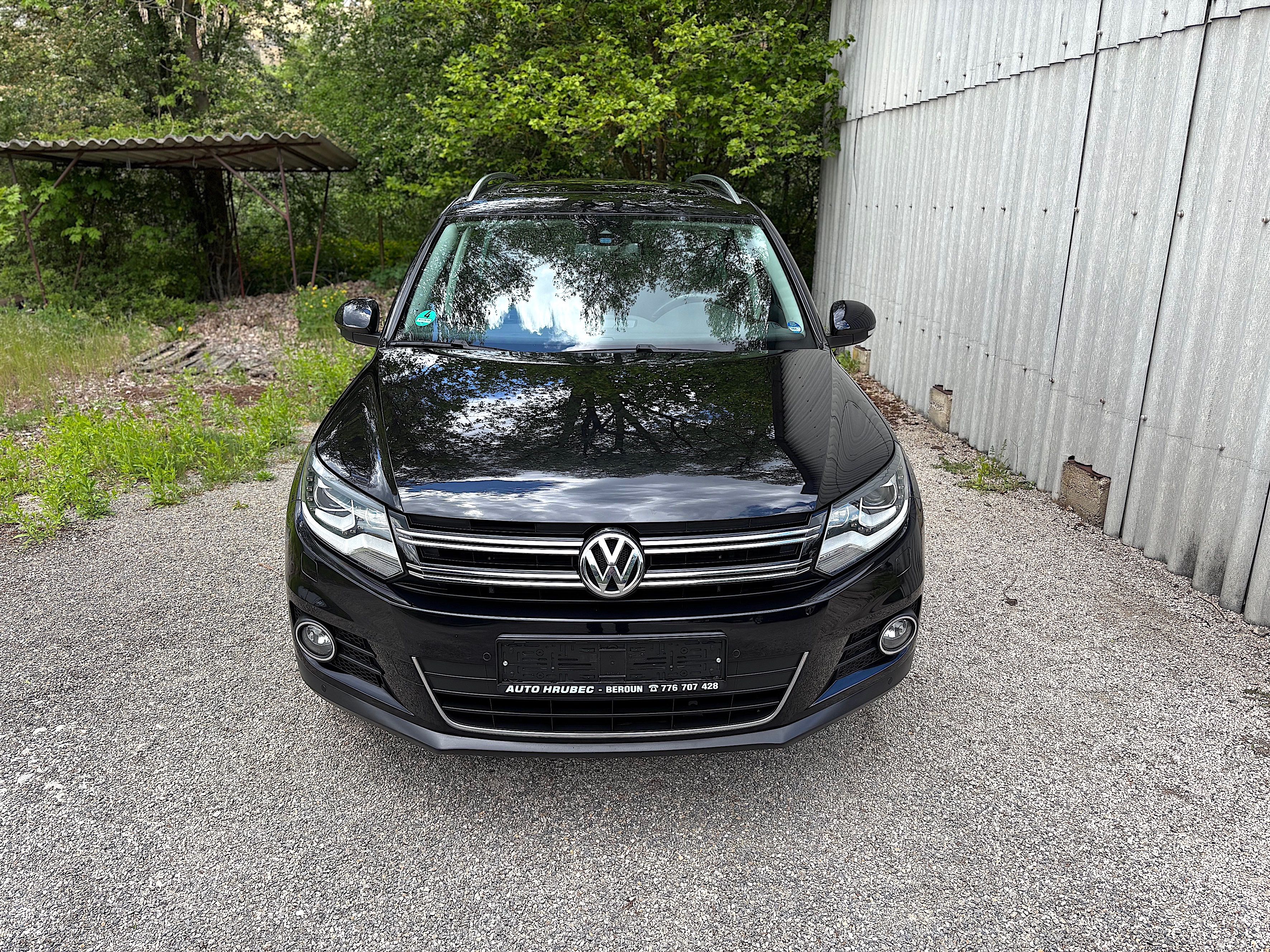 Volkswagen Tiguan, 2.0 TDi 135 kW LOUNGE SERVISKA - fotka 2