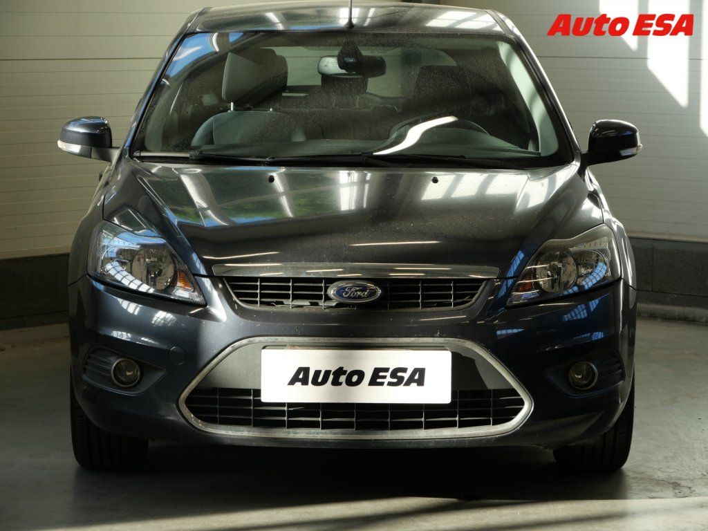 Ford Focus, 2.0i - fotka 2