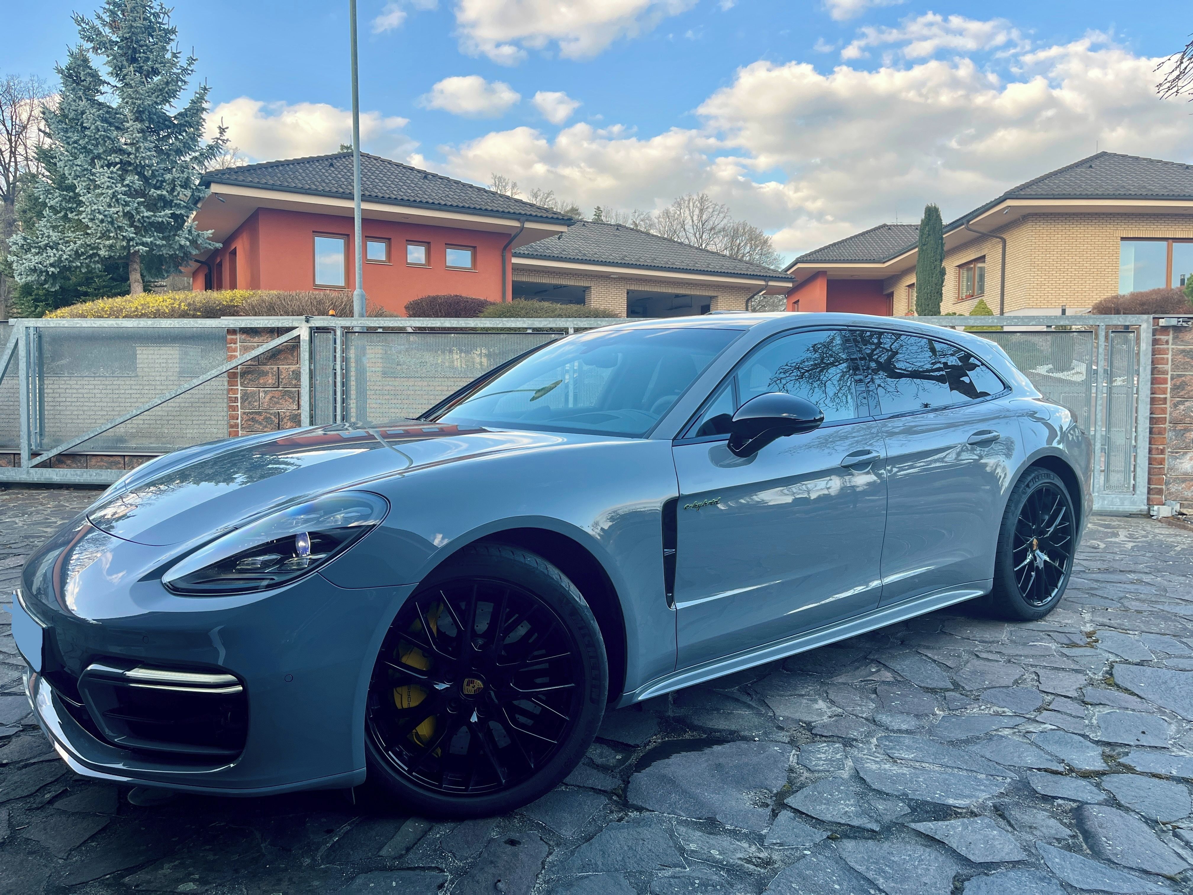 Porsche Panamera, Sport Turismo Turbo S E-Hybrid - fotka 2