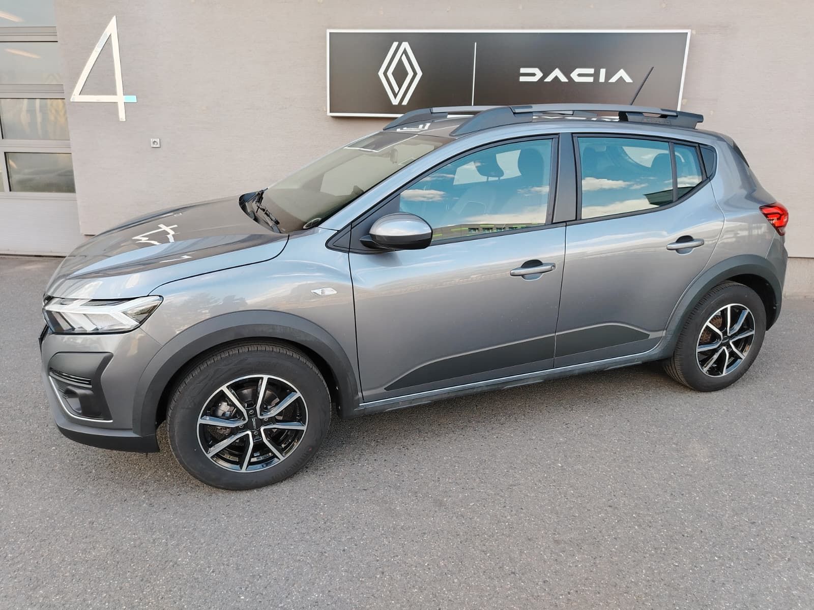 Dacia Sandero, Stepway Expression TCe 90 - fotka 2