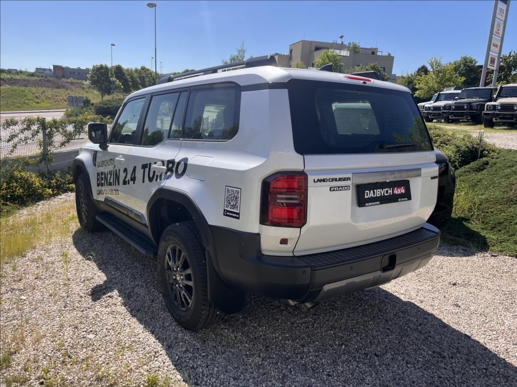 Toyota Land Cruiser, 250 2,4i T 8AT Allrounder SE 7 - fotka 5