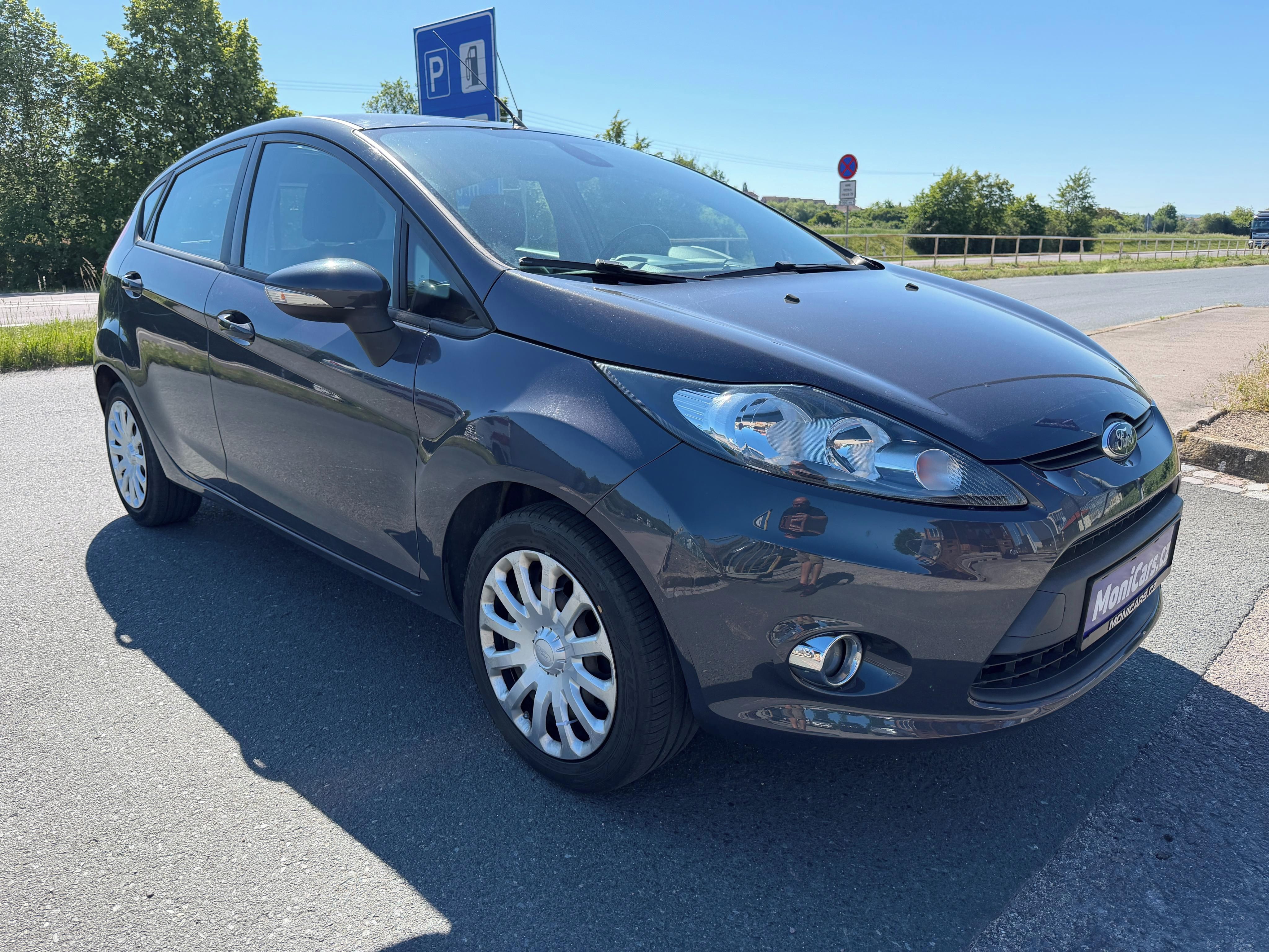 Ford Fiesta, 1.25 i 60kW AUT.KLIMA, VÝBAVA - fotka 3