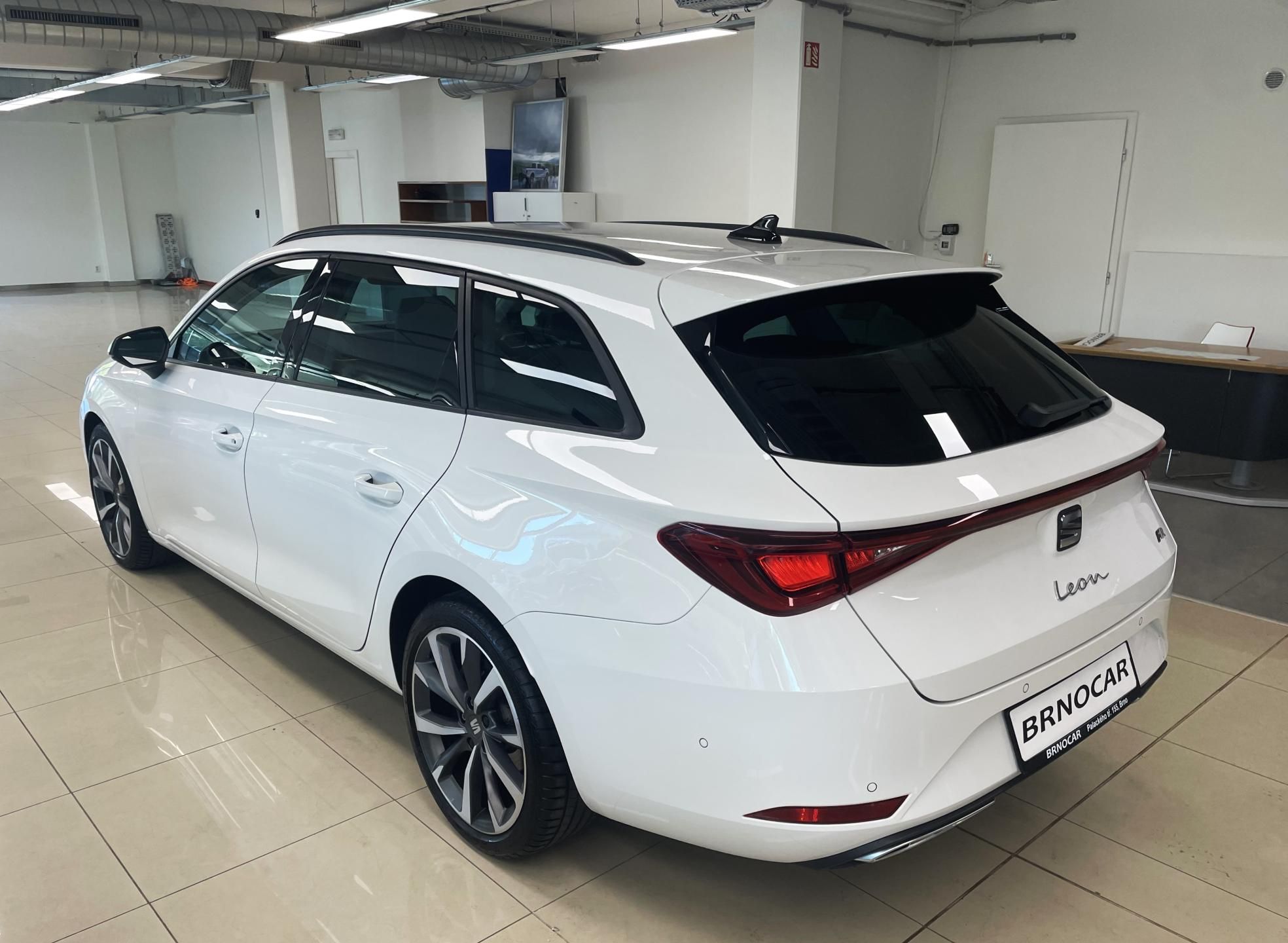 Seat Leon, 2.0TDI 110 kW, FR, DSG, ST, ČR - fotka 4