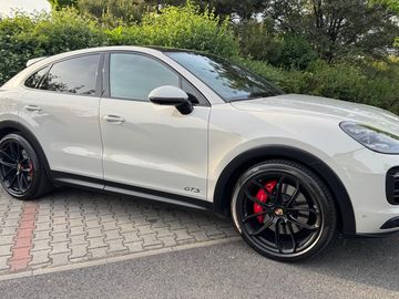 COUPE GTS CARBON LIGHT PACKAGE