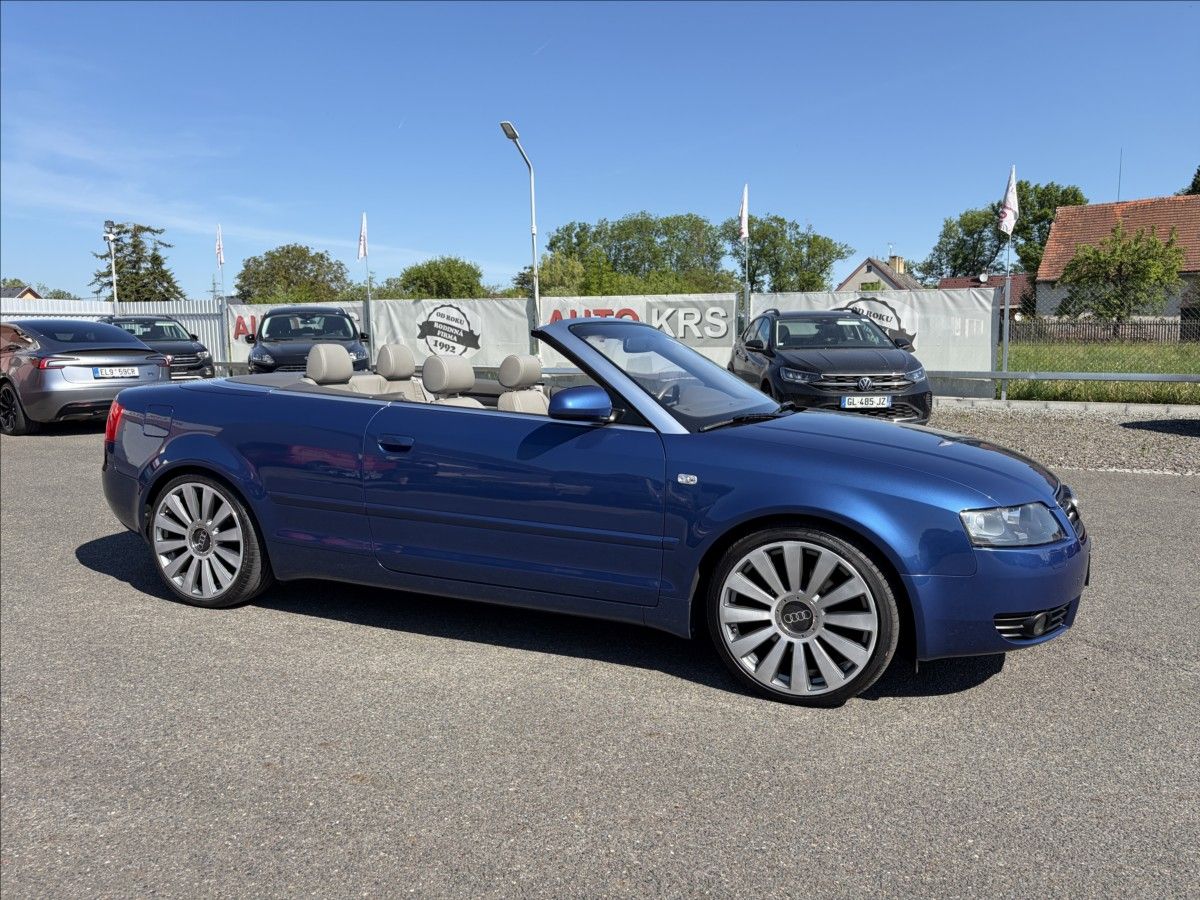 Audi A4, 3,0 i V6 162KW, el. střecha,Xe - fotka 2