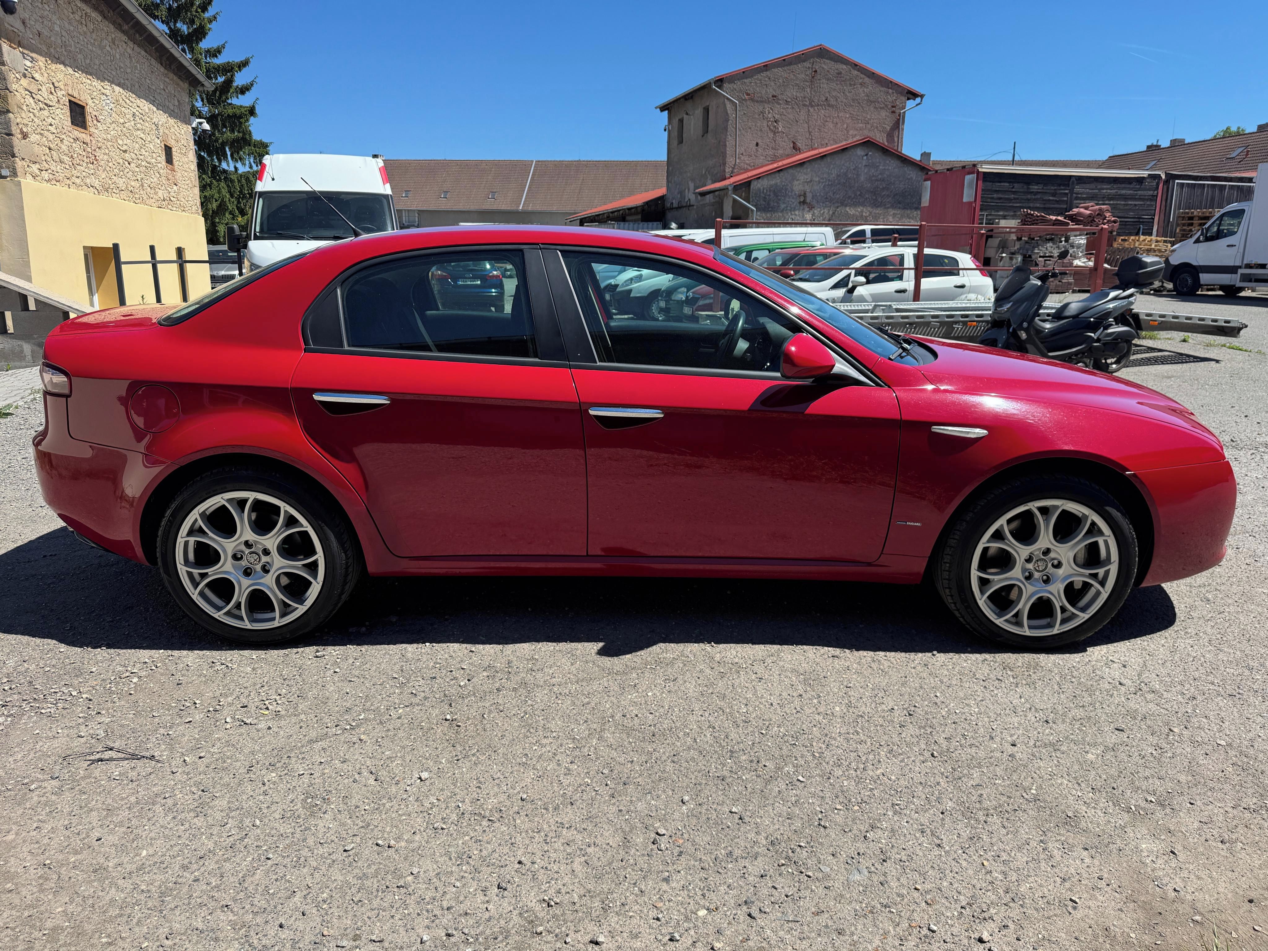 Alfa Romeo 159, 3.2 JTS Q4 manuál CZ původ - fotka 4