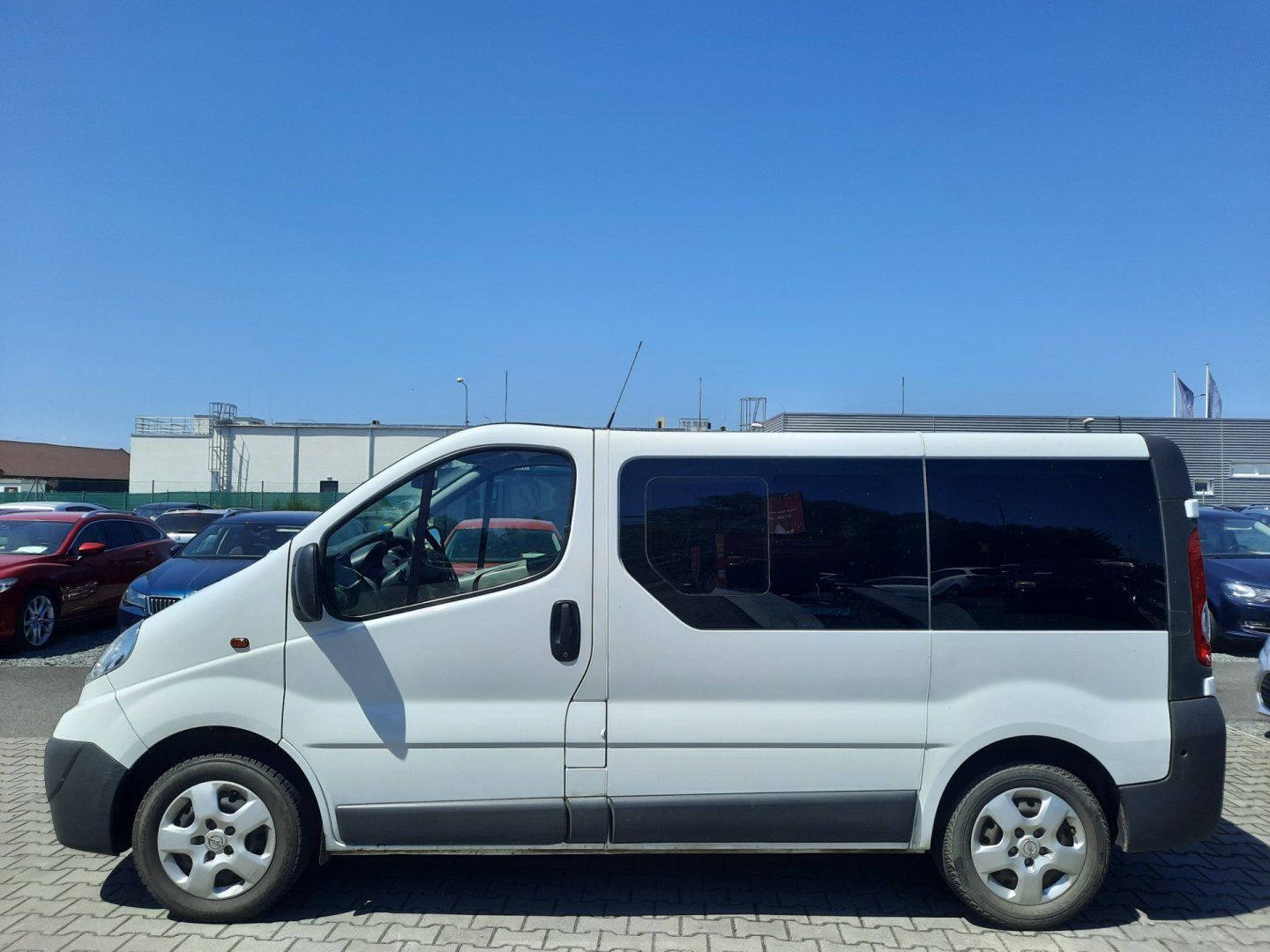 Opel Vivaro, 2.0 CDTi 84kW 9 MÍST*KLIMA* - fotka 6