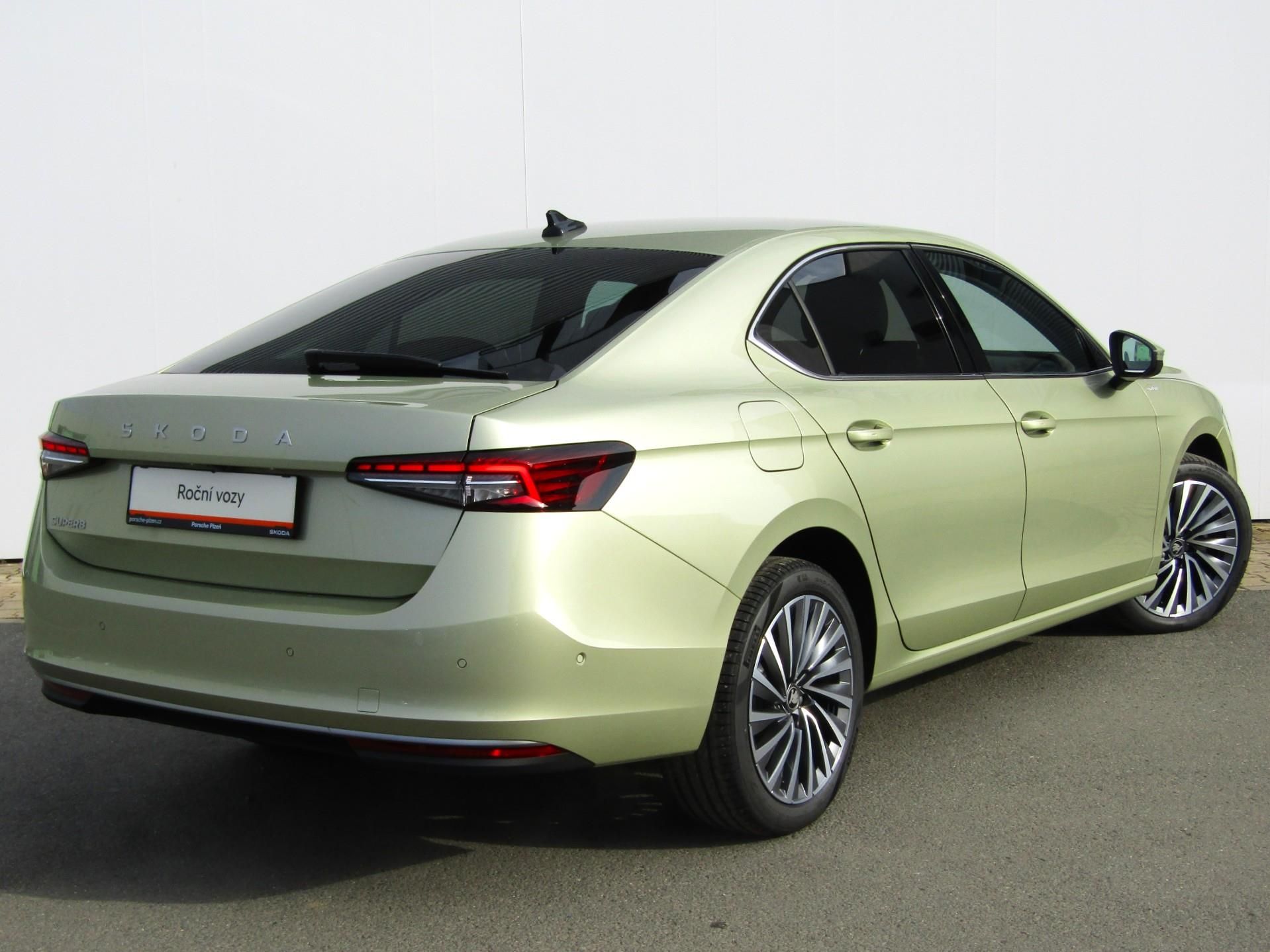 Škoda Superb, L&K 2.0 TDI 110 kW DSG - fotka 2