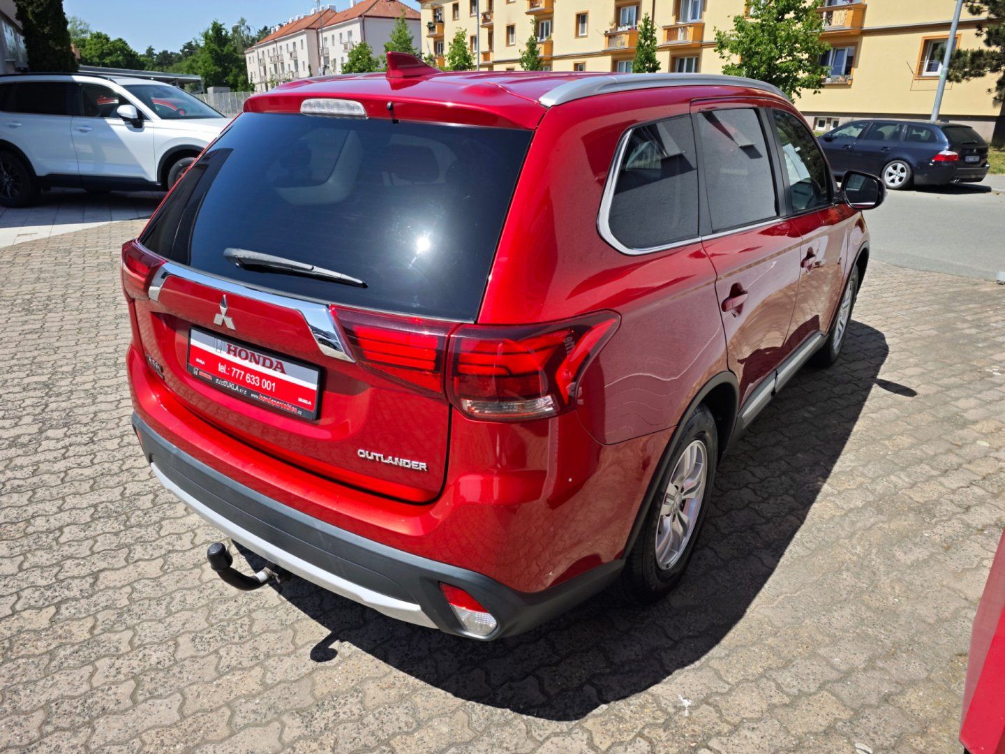 Mitsubishi Outlander, 2.0 Mivec Diamant 2WD Kamera - fotka 5