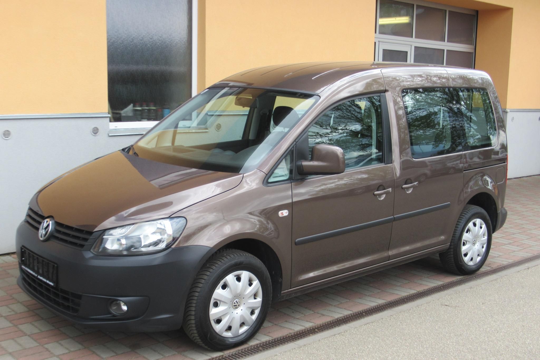 Volkswagen Caddy, 1.6 TDI KLIMA TAŽNÉ - fotka 5