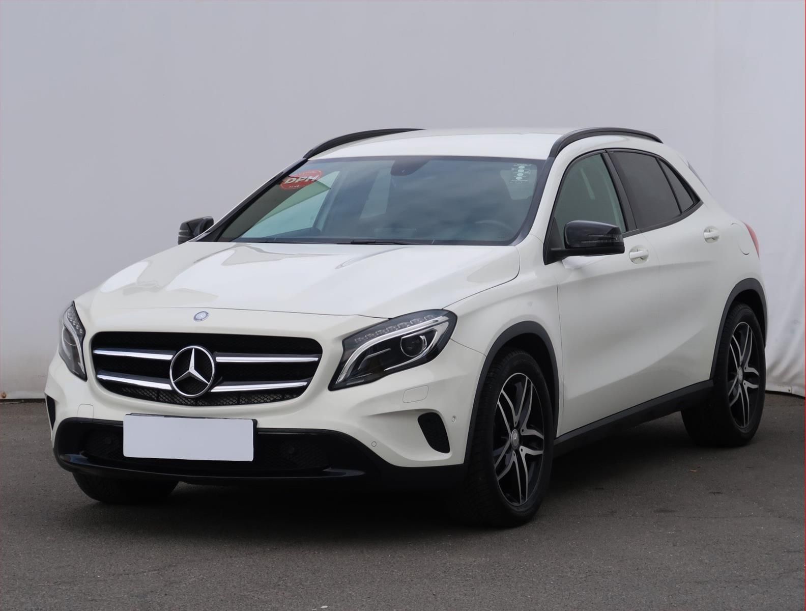 Mercedes-Benz GLA, 200 CDI, 4X4, Automat, Navi - fotka 2