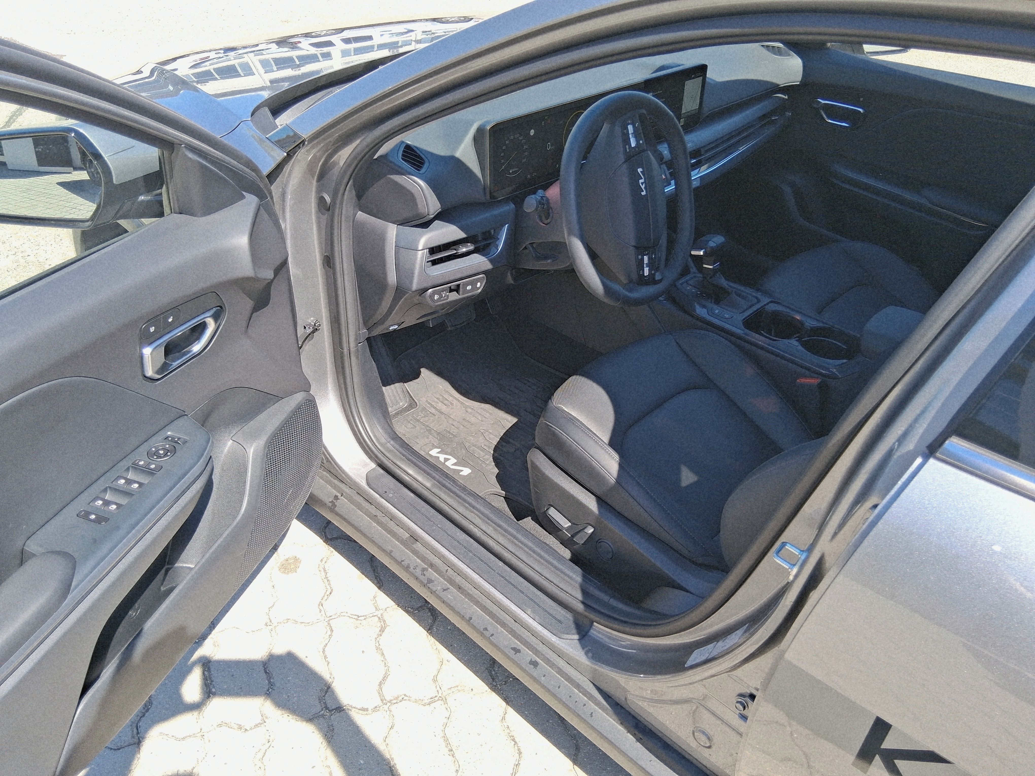 Kia K4, K4 SW 1,6 T-GDI 7DCT TOP - fotka 6