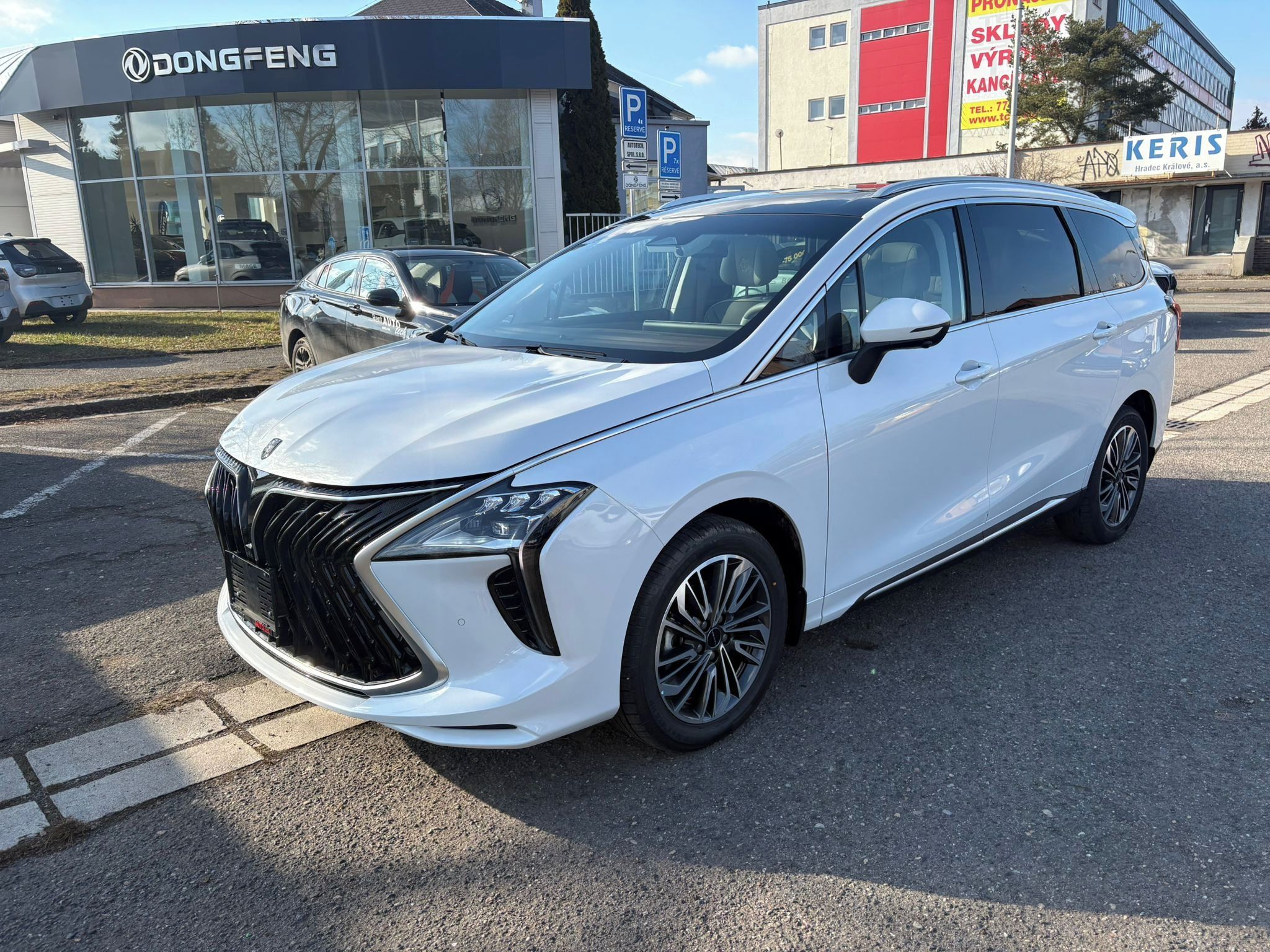 Dongfeng U-Tour, 1.5T 7DTC Exclusive FR URBAN