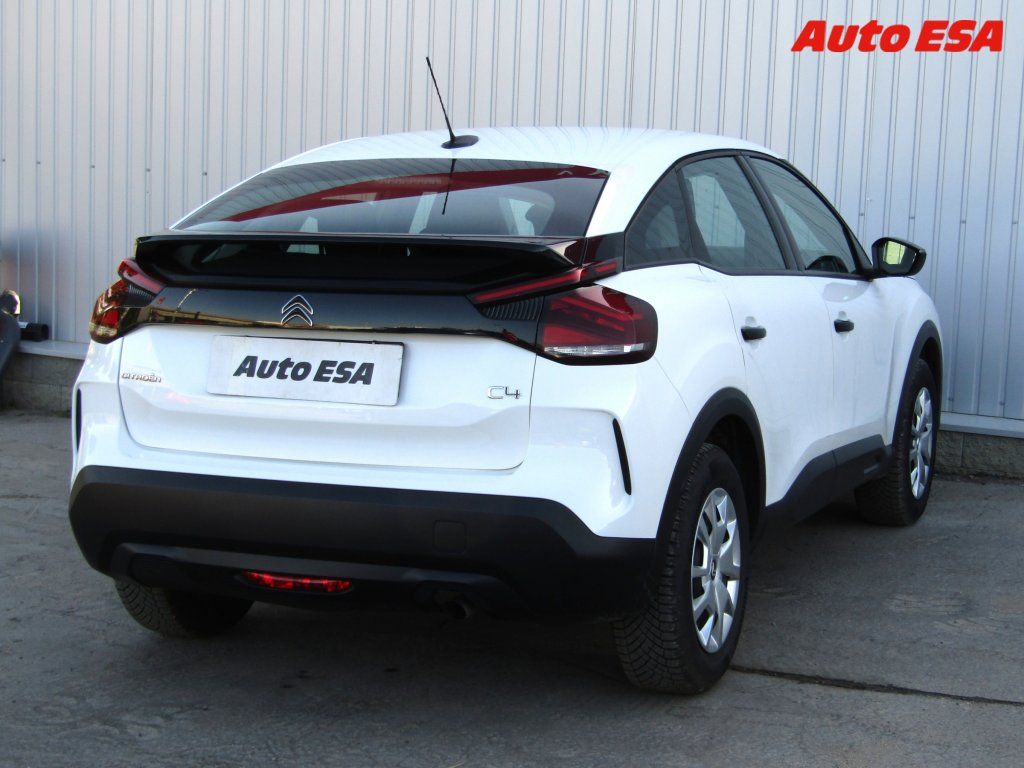 Citroën C4, 1.2,ČR - fotka 4