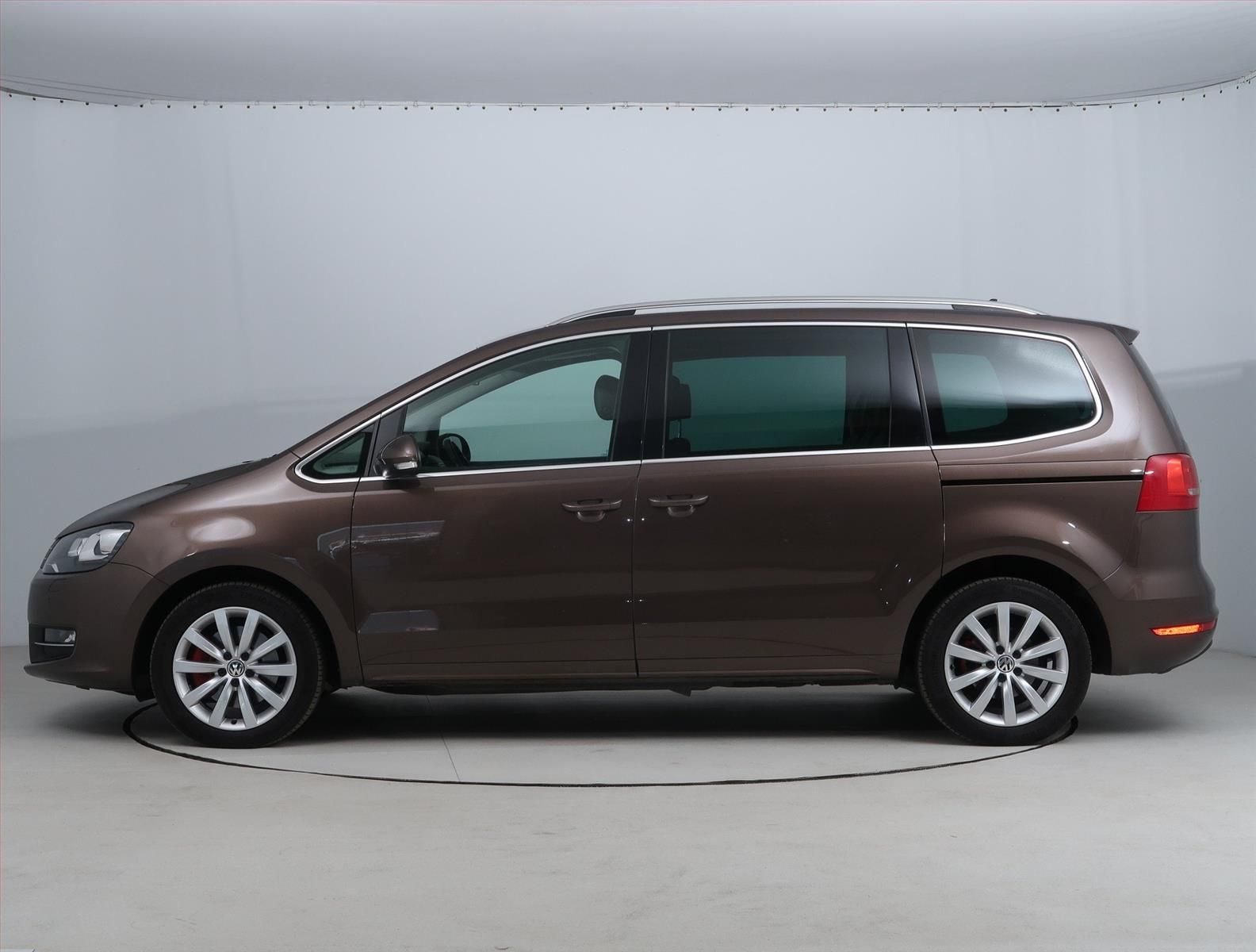 Volkswagen Sharan, 2.0 TDI BMT, Automat, 7 míst - fotka 3