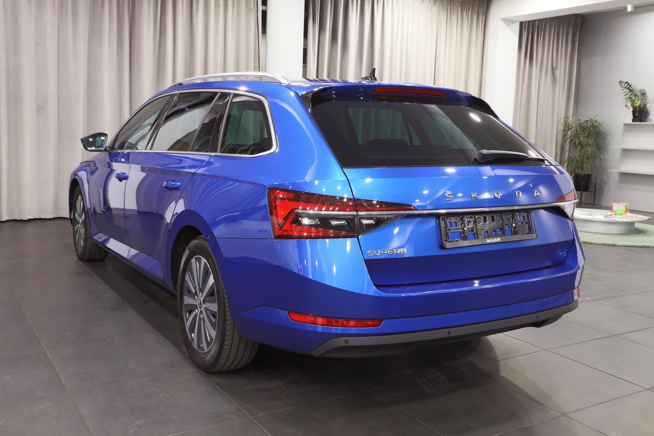 Škoda Superb, Style 2.0 TDI 110kW DSG / ALU - fotka 4