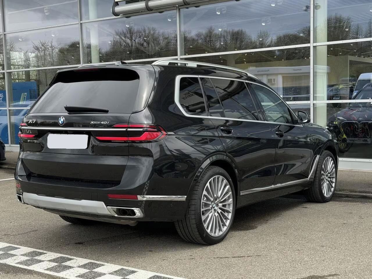 BMW X7, X7 x40i IntAktL.Sky KomfSitze+ - fotka 2