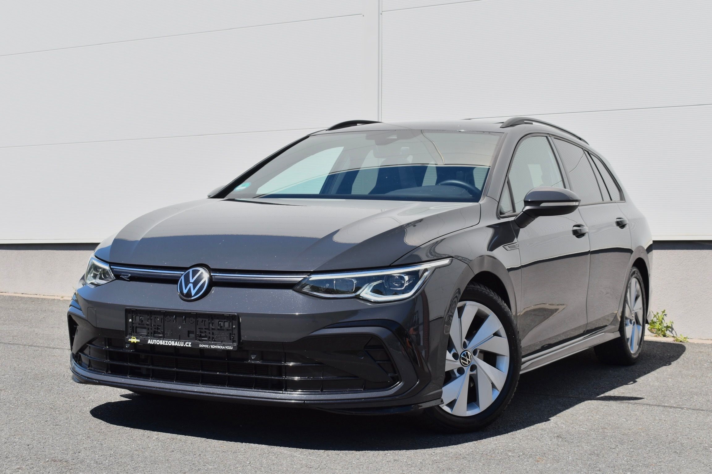 Volkswagen Golf, R-LINE/DSG/PANO/ACC/MATRIX