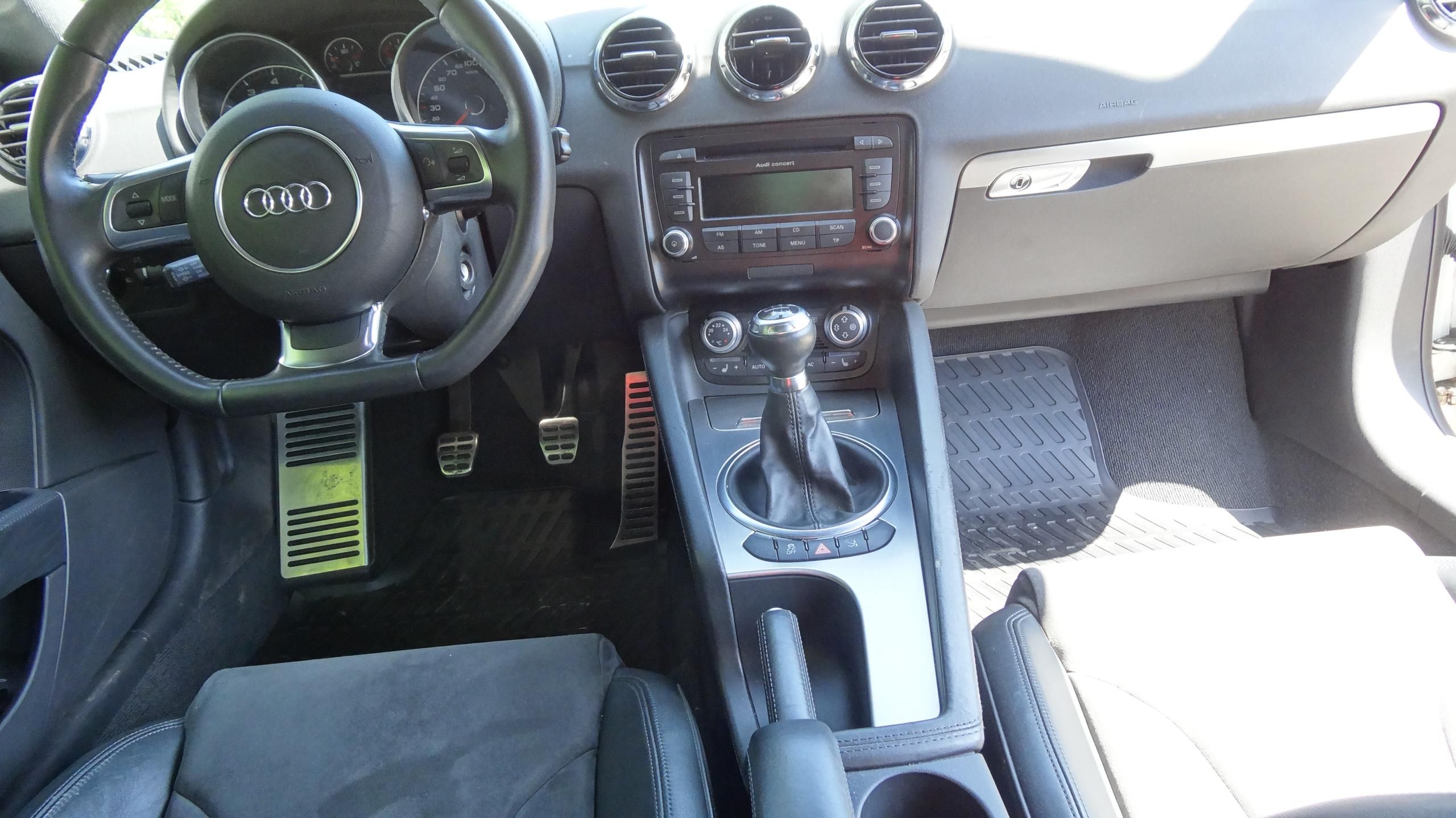 Audi TT, 1.8 TFSI  Alcantara - fotka 4