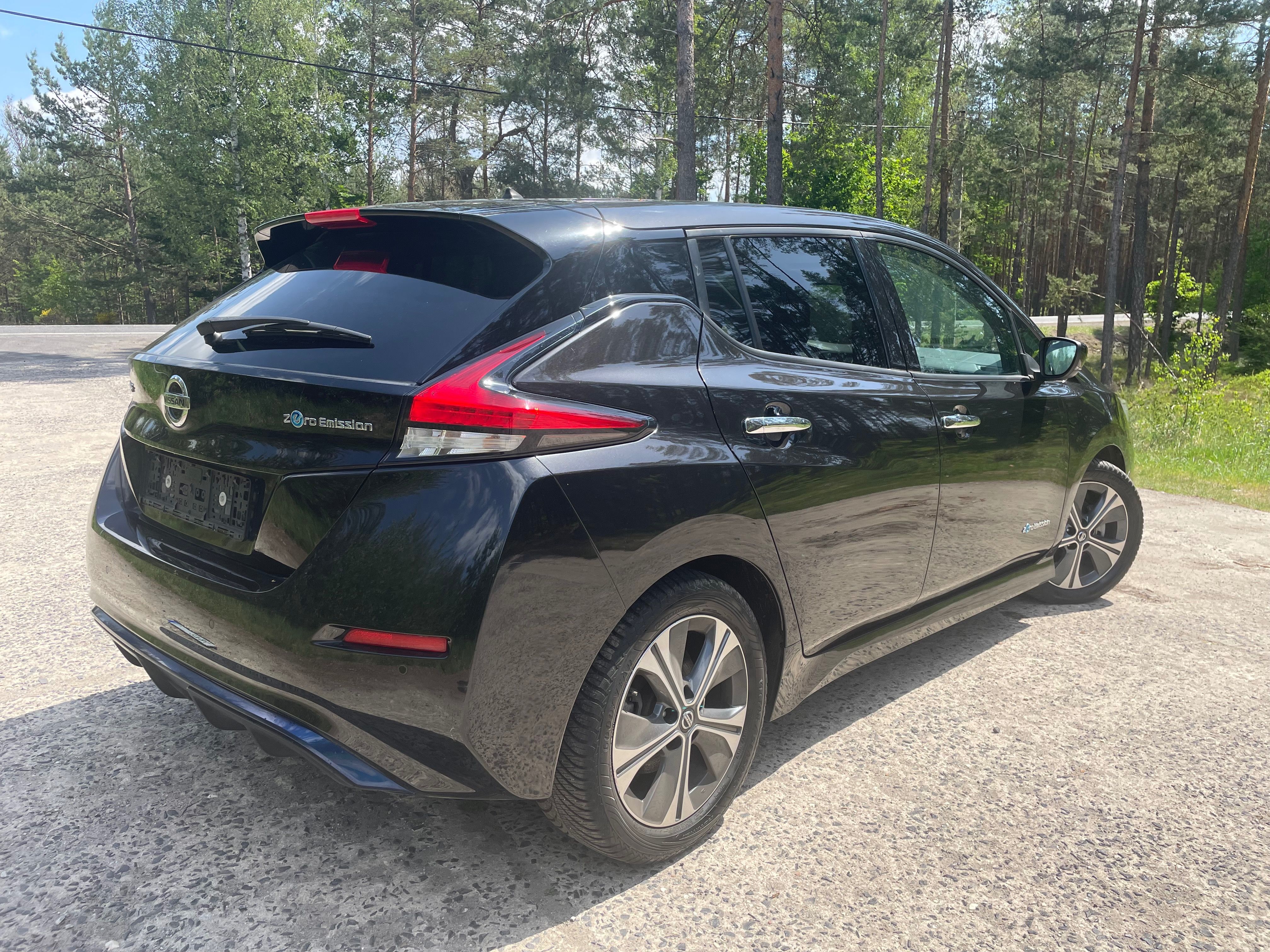Nissan LEAF, TEKNA - soh 89%,Full LED, Bose - fotka 5