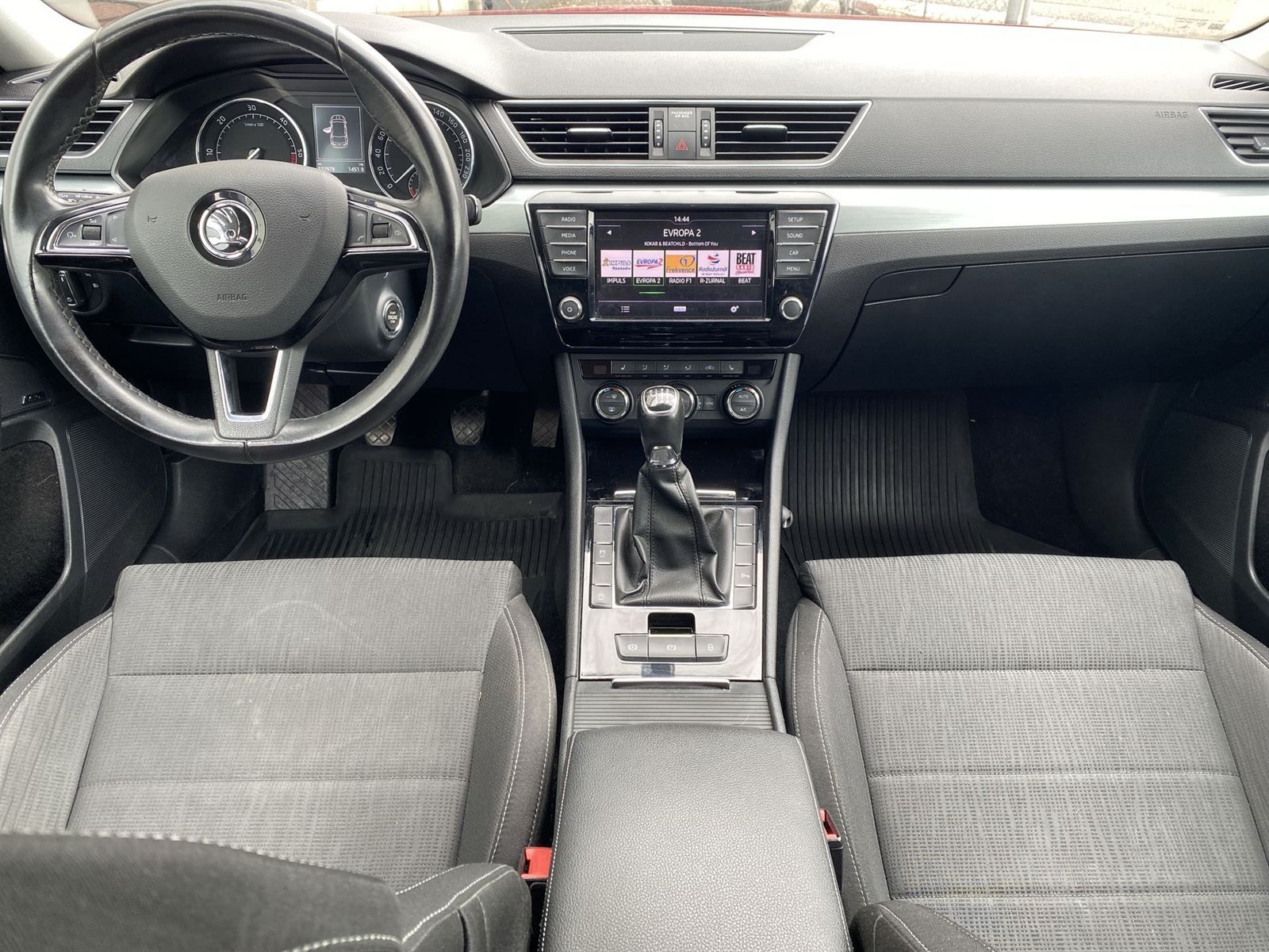 Škoda Superb, Combi 2.0 TDI Ambition - fotka 5