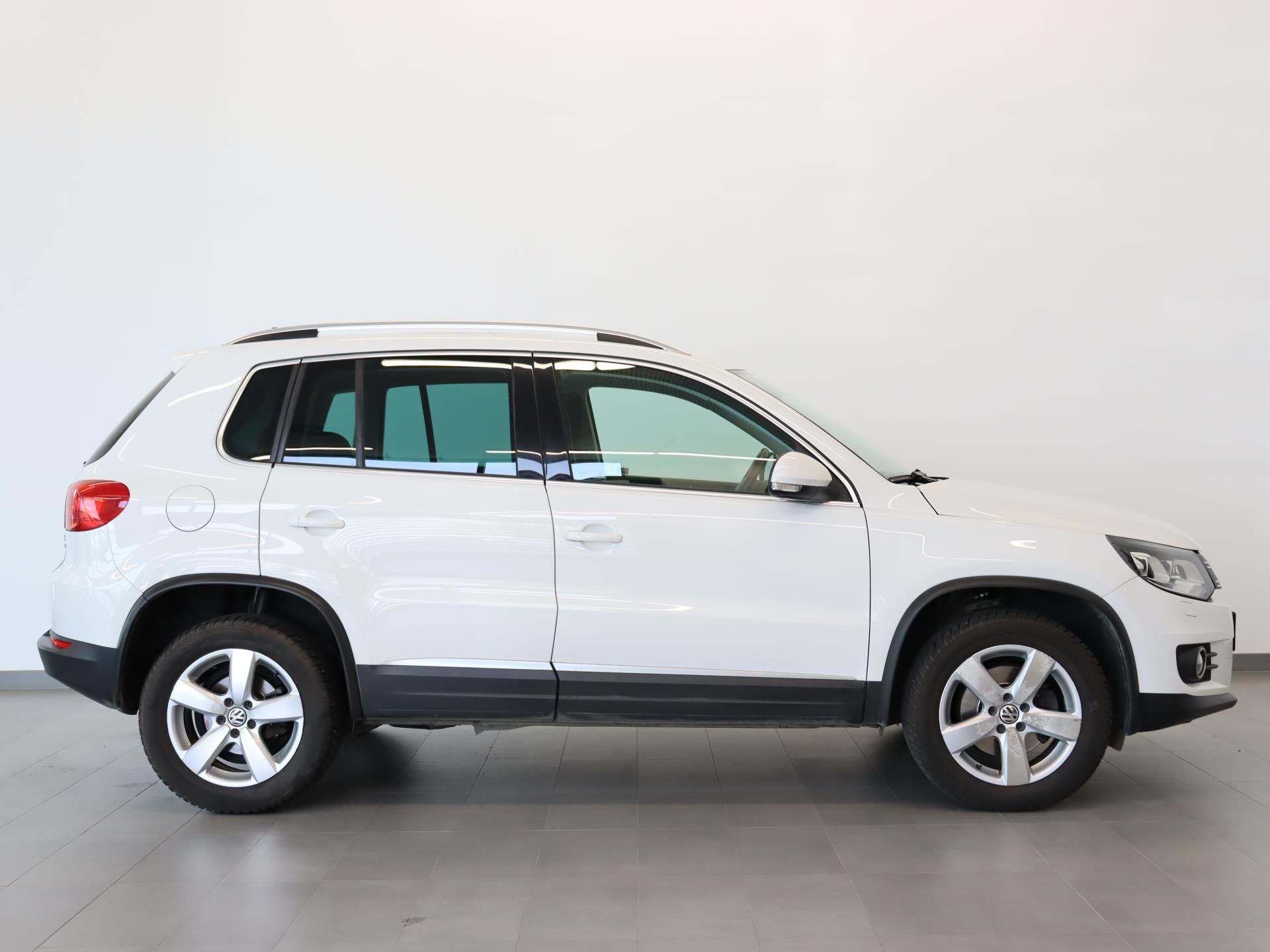 Volkswagen Tiguan, Sport 2,0 TDI 4Motion 7DSG - fotka 3